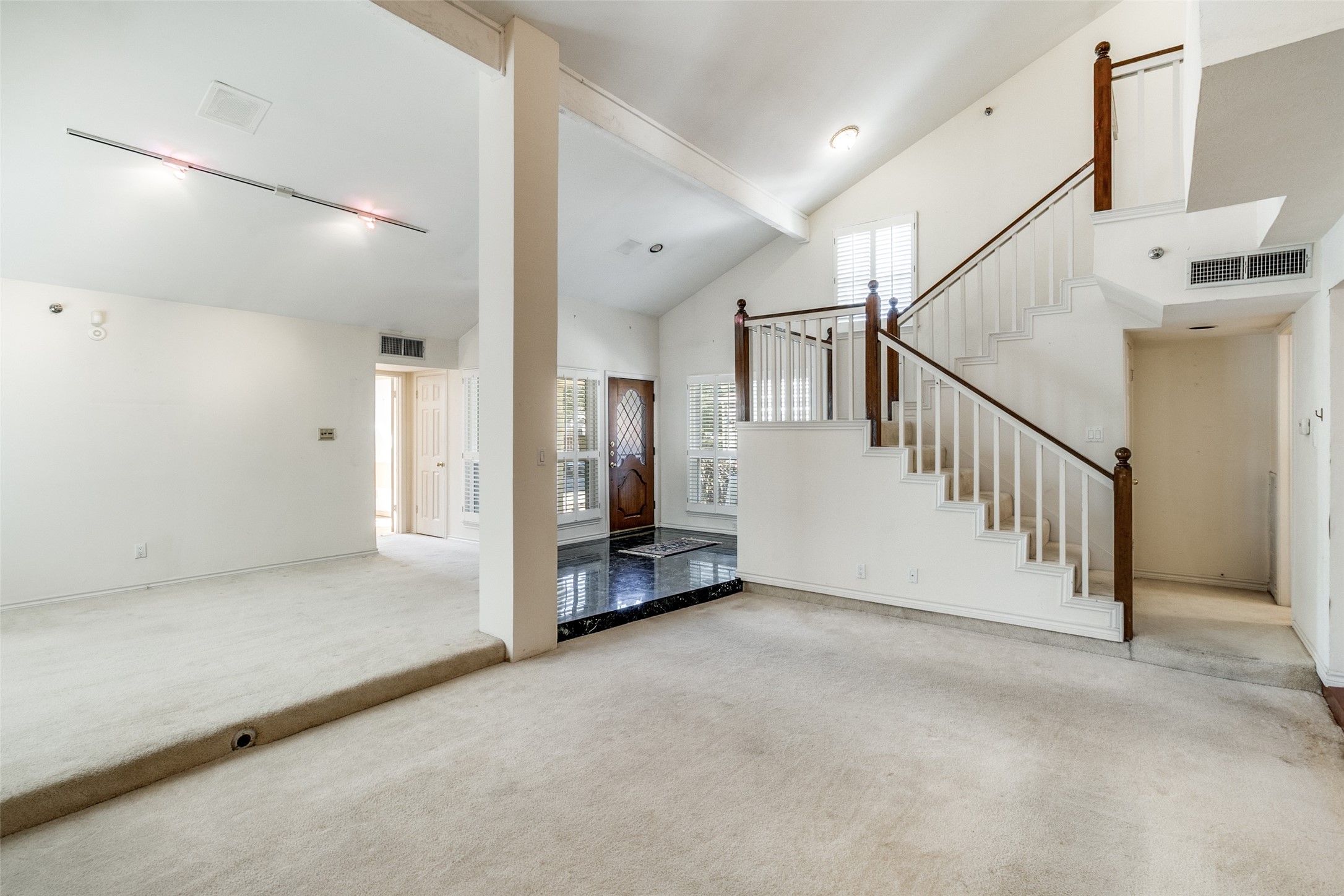 820 Pavillion Street