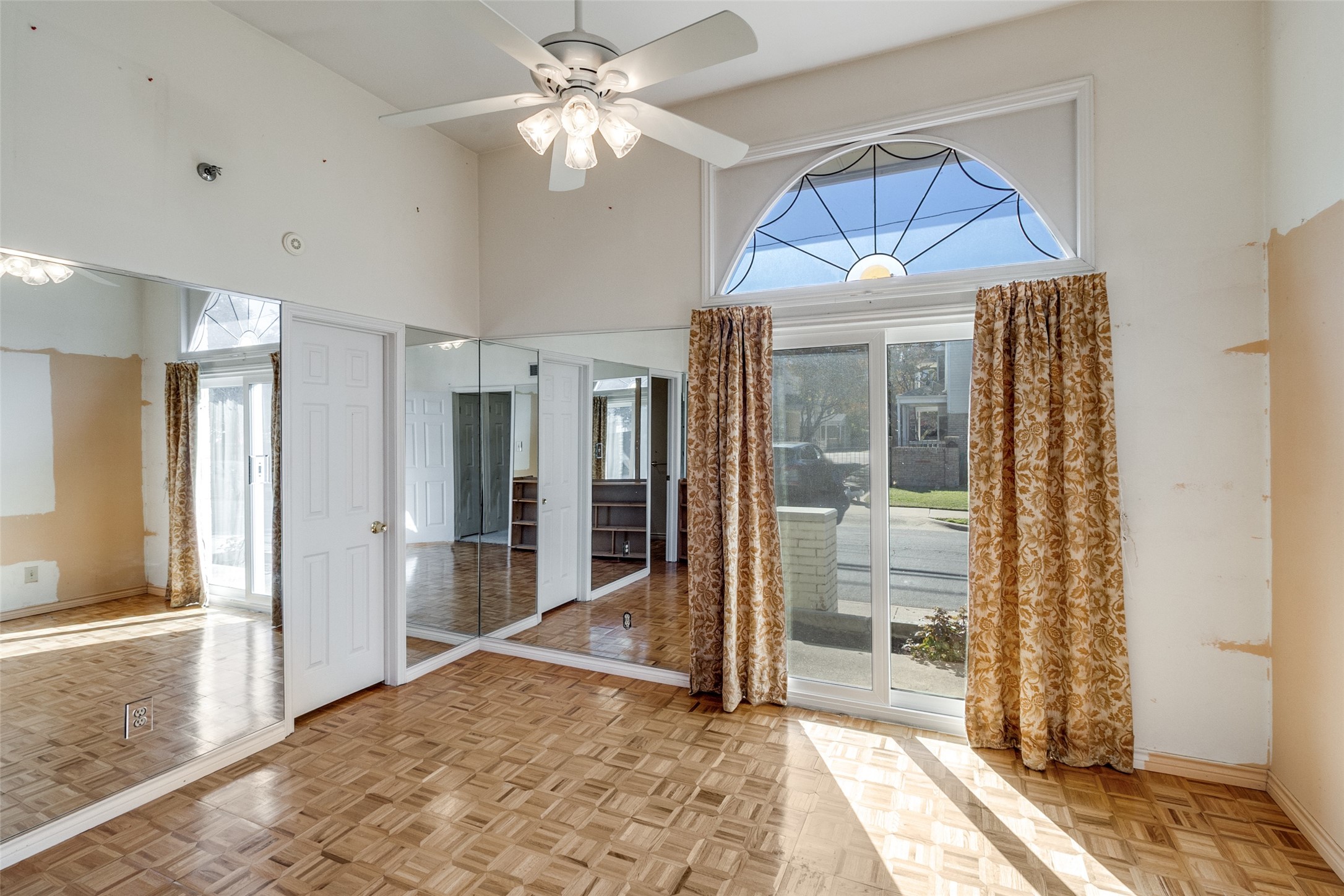 820 Pavillion Street