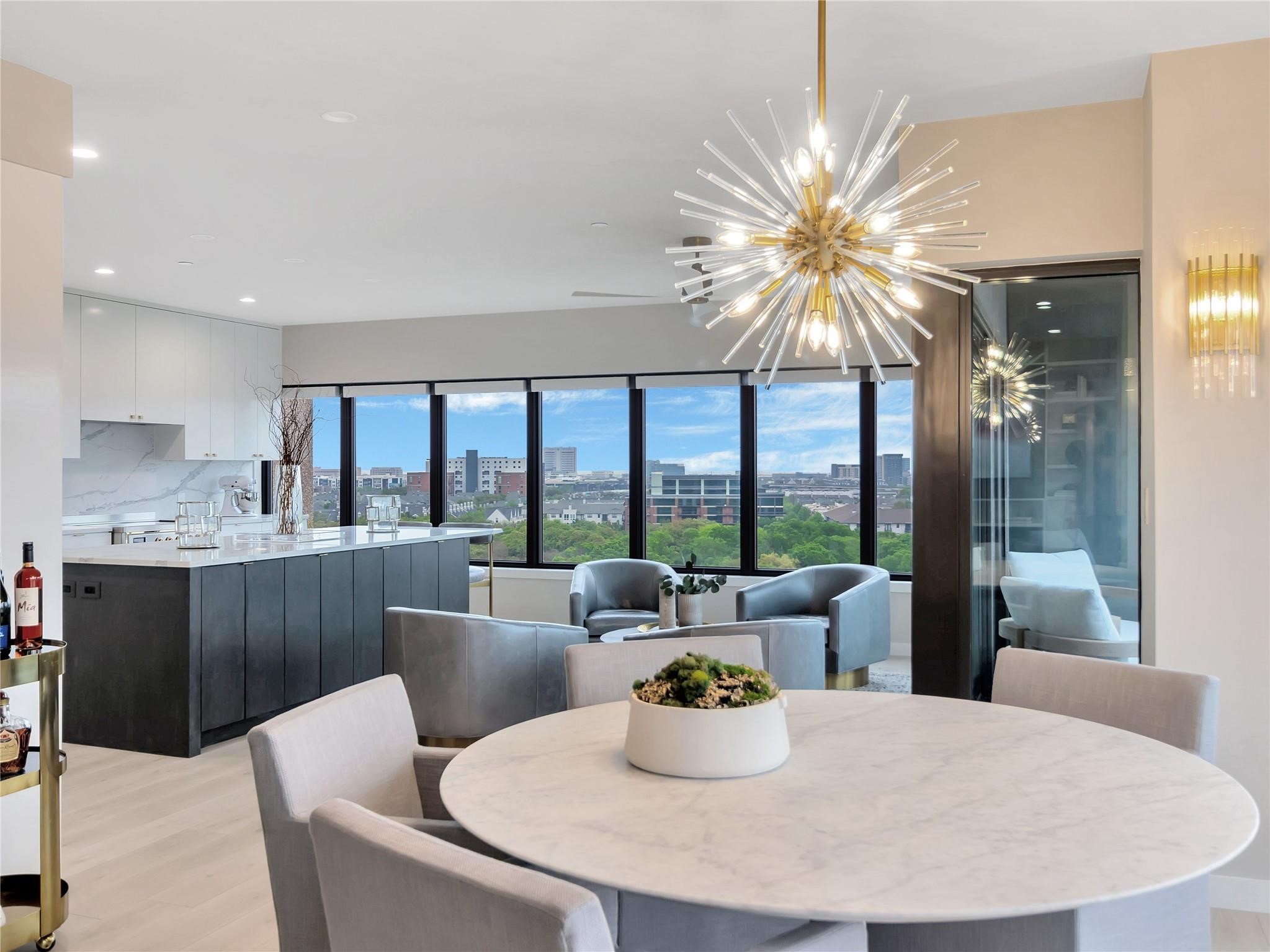 3030 Mckinney Avenue 1006