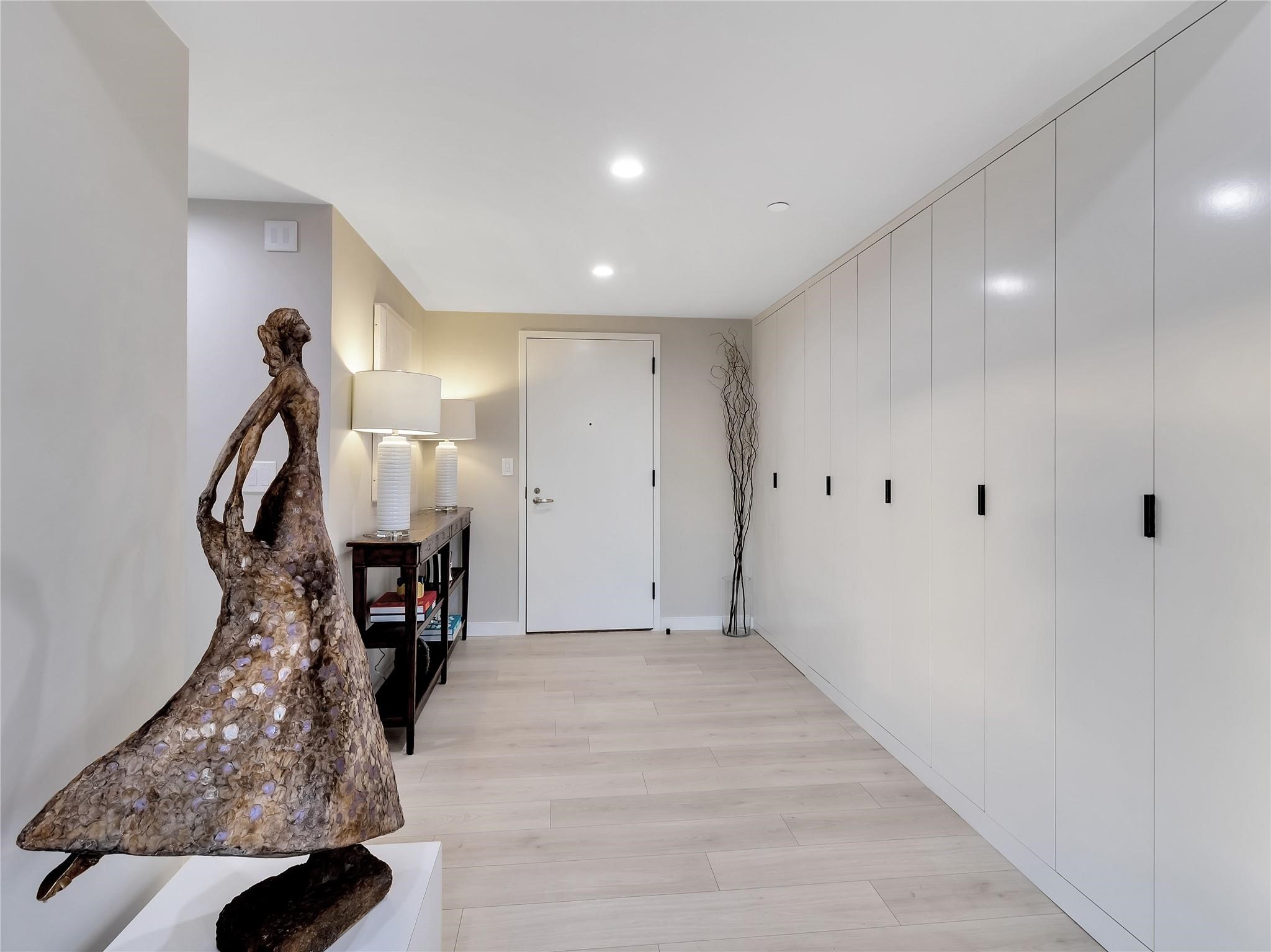 3030 Mckinney Avenue 1006