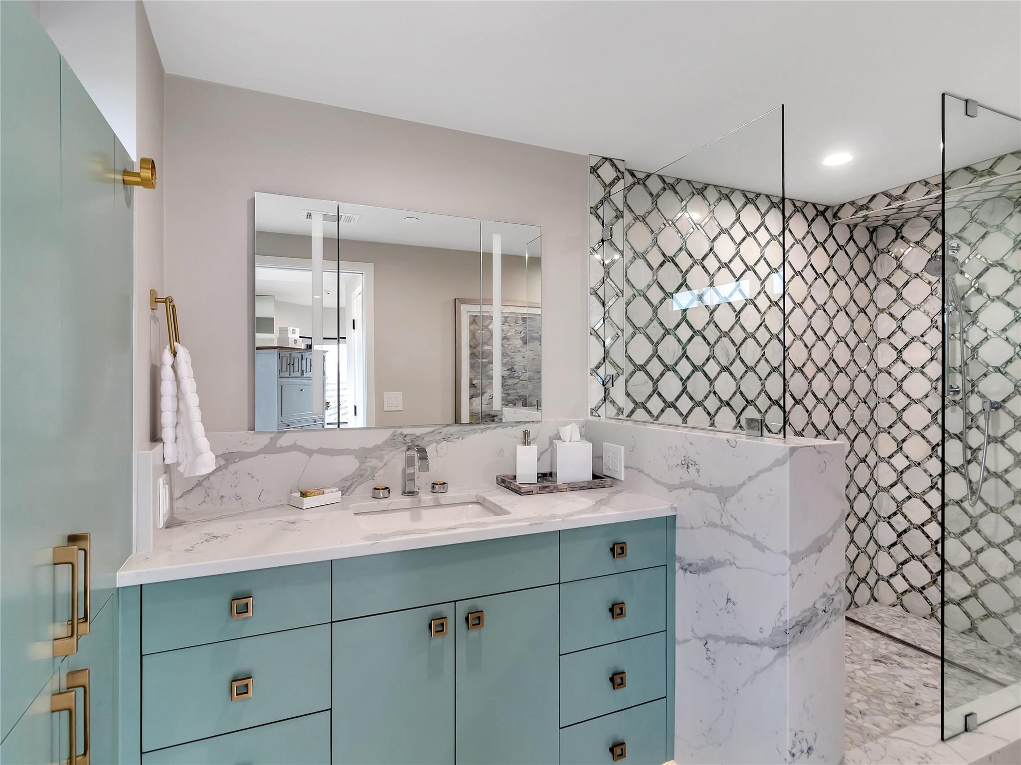 3030 Mckinney Avenue 1006