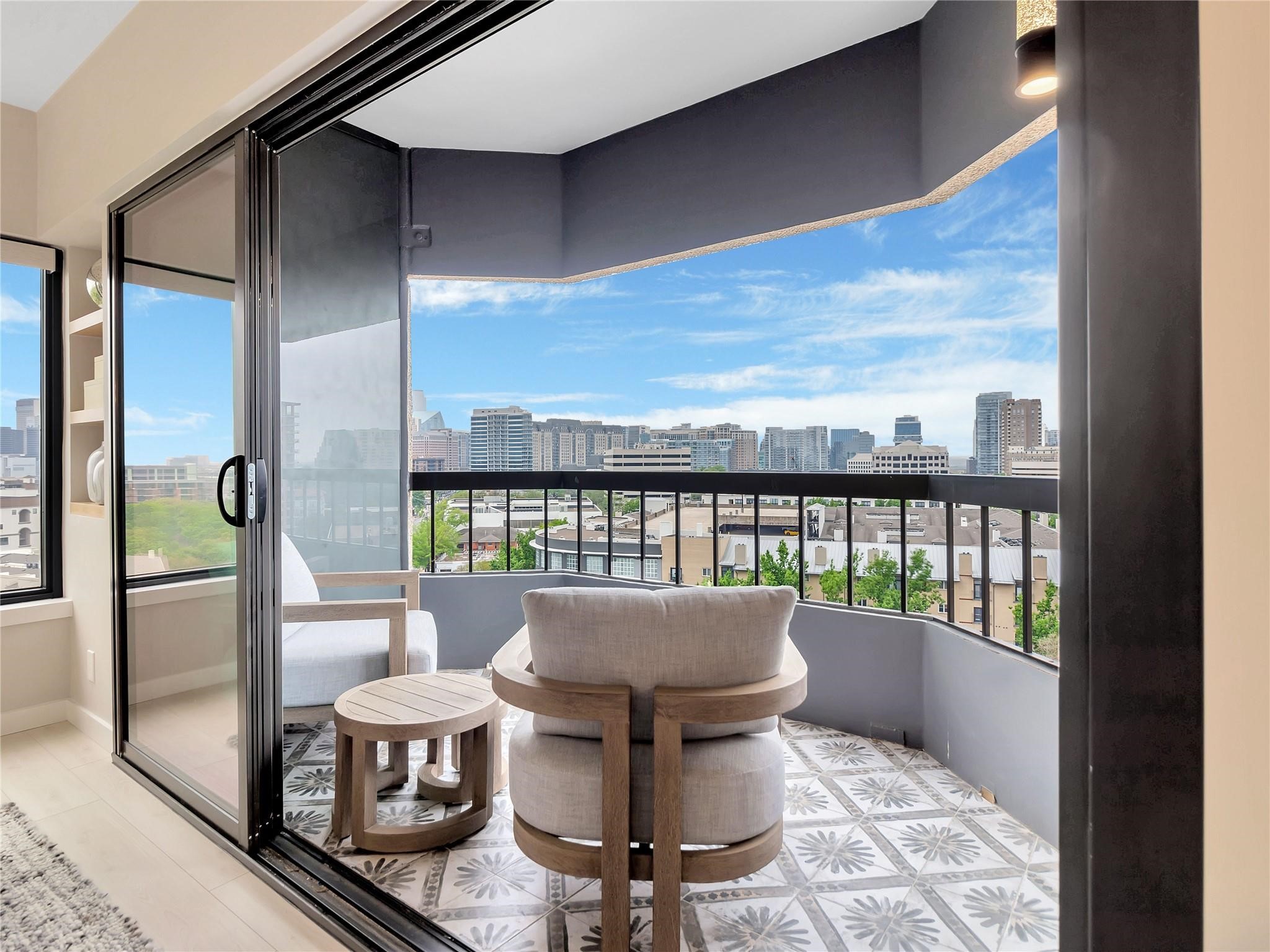 3030 Mckinney Avenue 1006