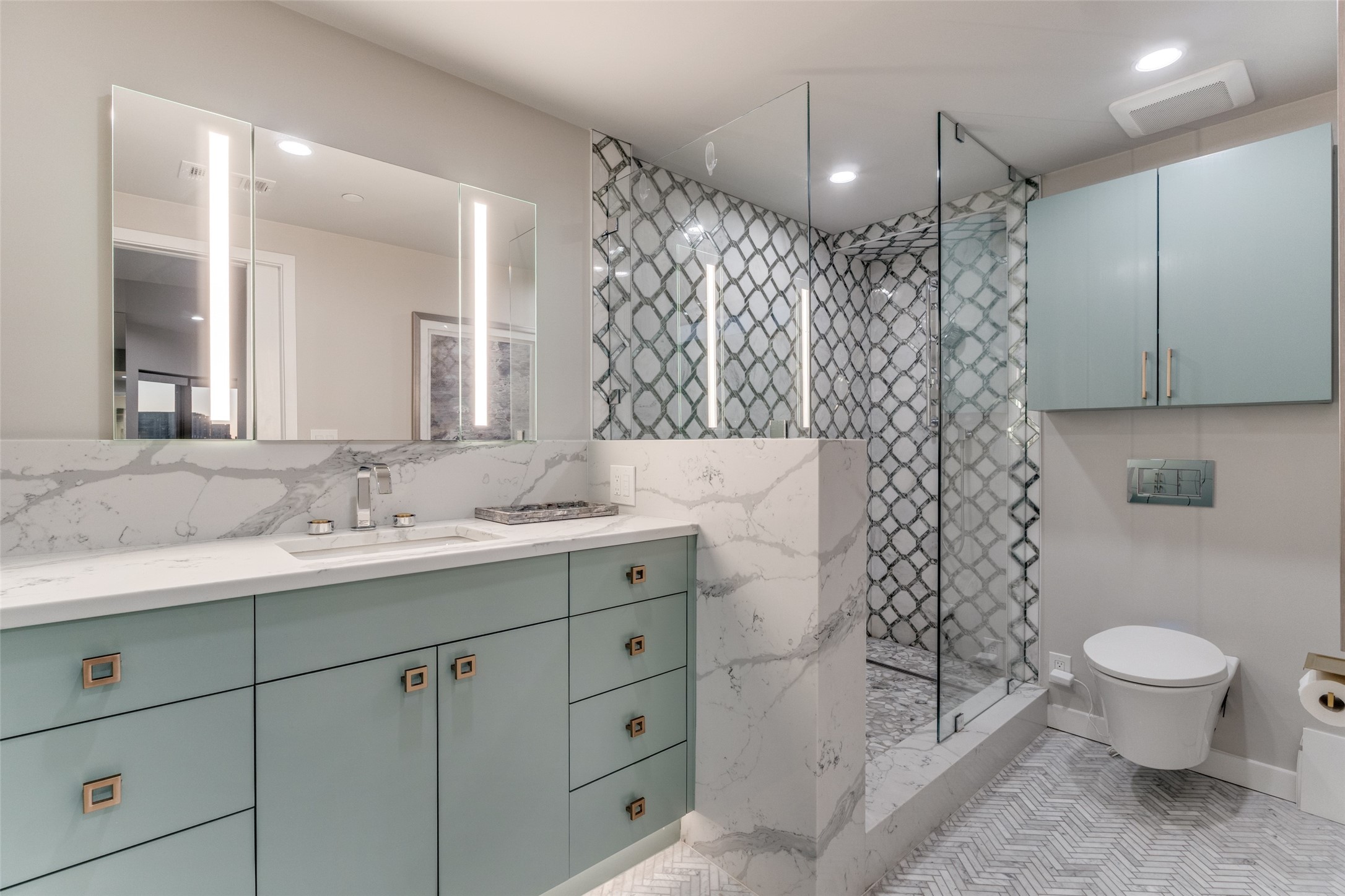 3030 Mckinney Avenue 1006