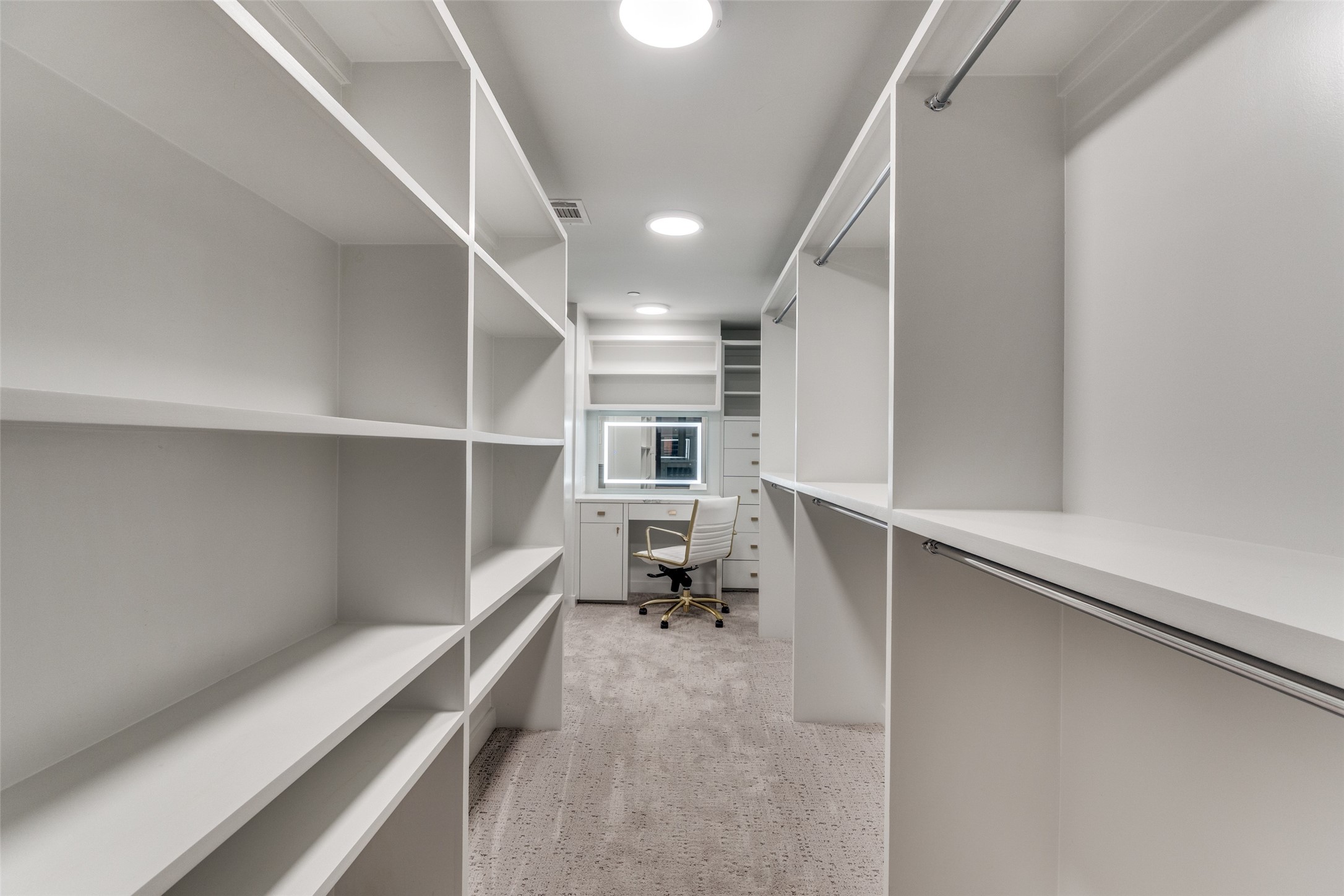 3030 Mckinney Avenue 1006