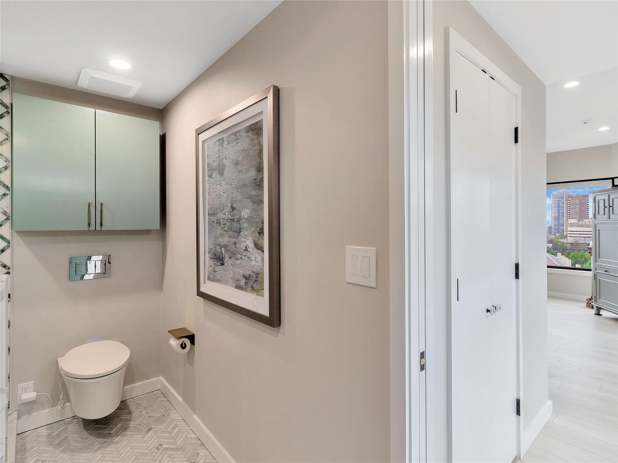 3030 Mckinney Avenue 1006