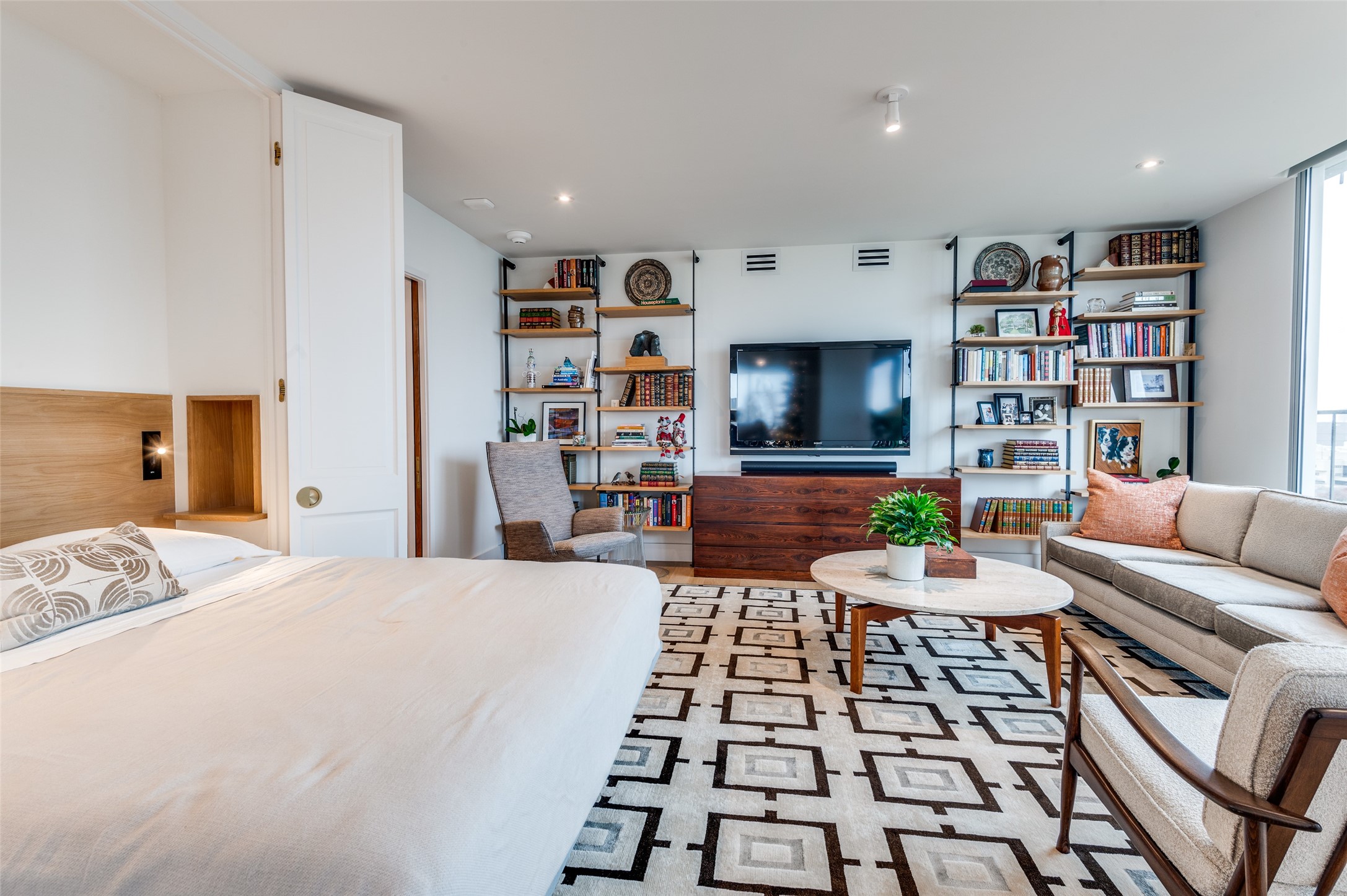 3310 Fairmount Street P2B