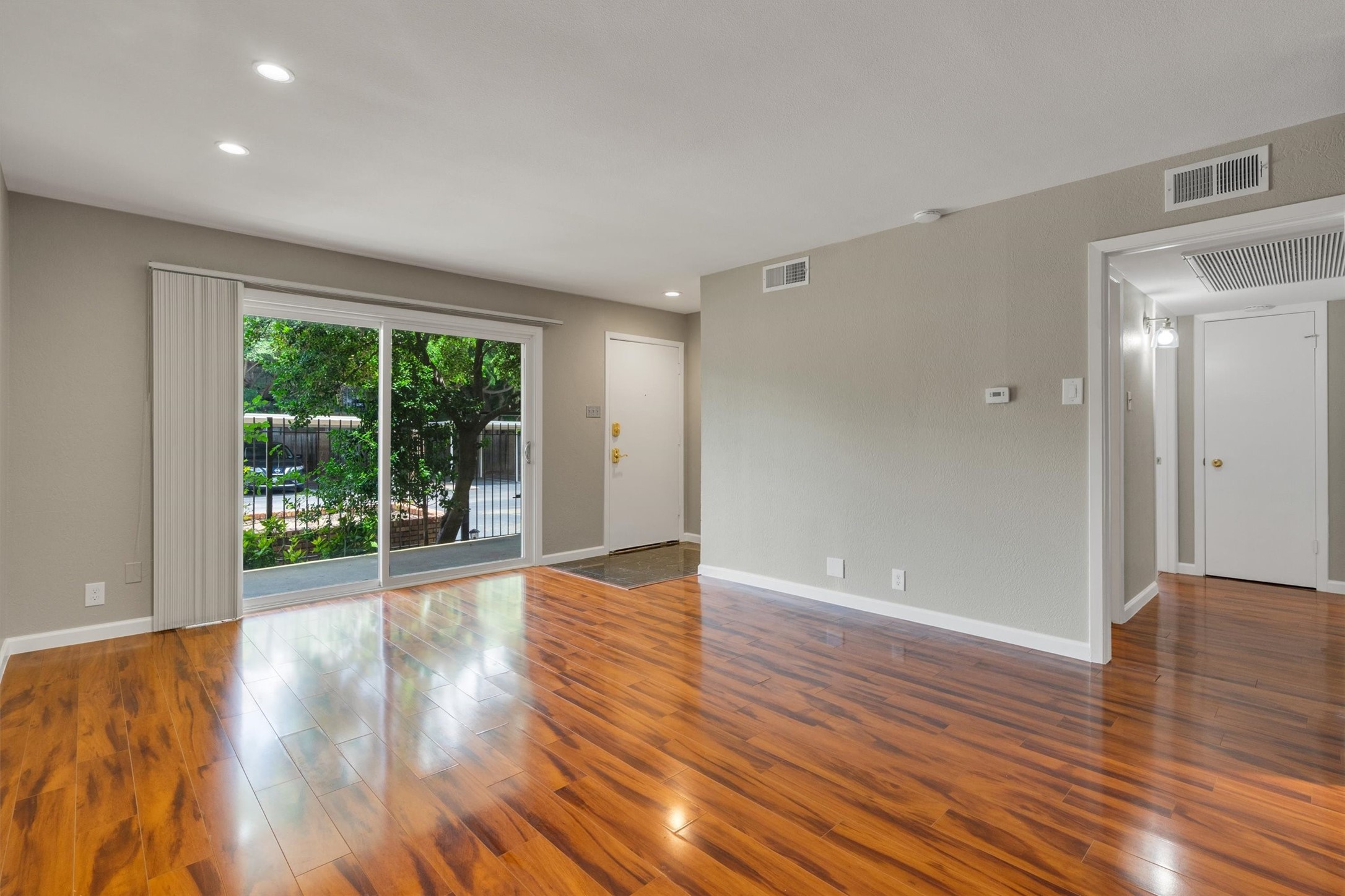 5303 Fleetwood Oaks Avenue 178