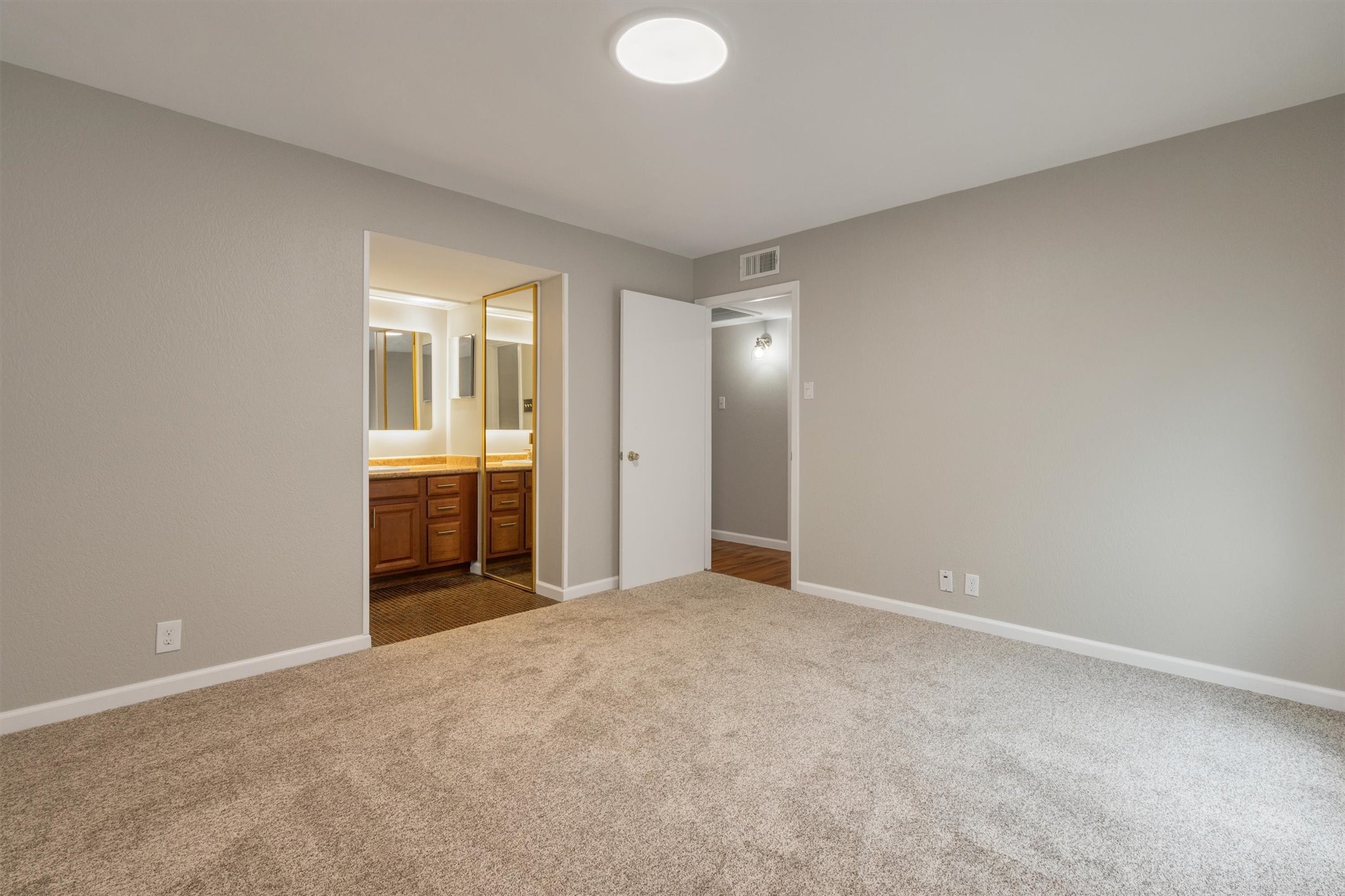 5303 Fleetwood Oaks Avenue 178