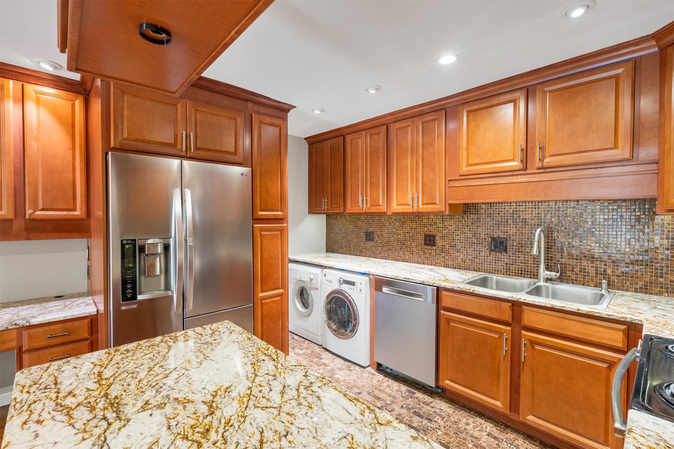 5303 Fleetwood Oaks Avenue 178