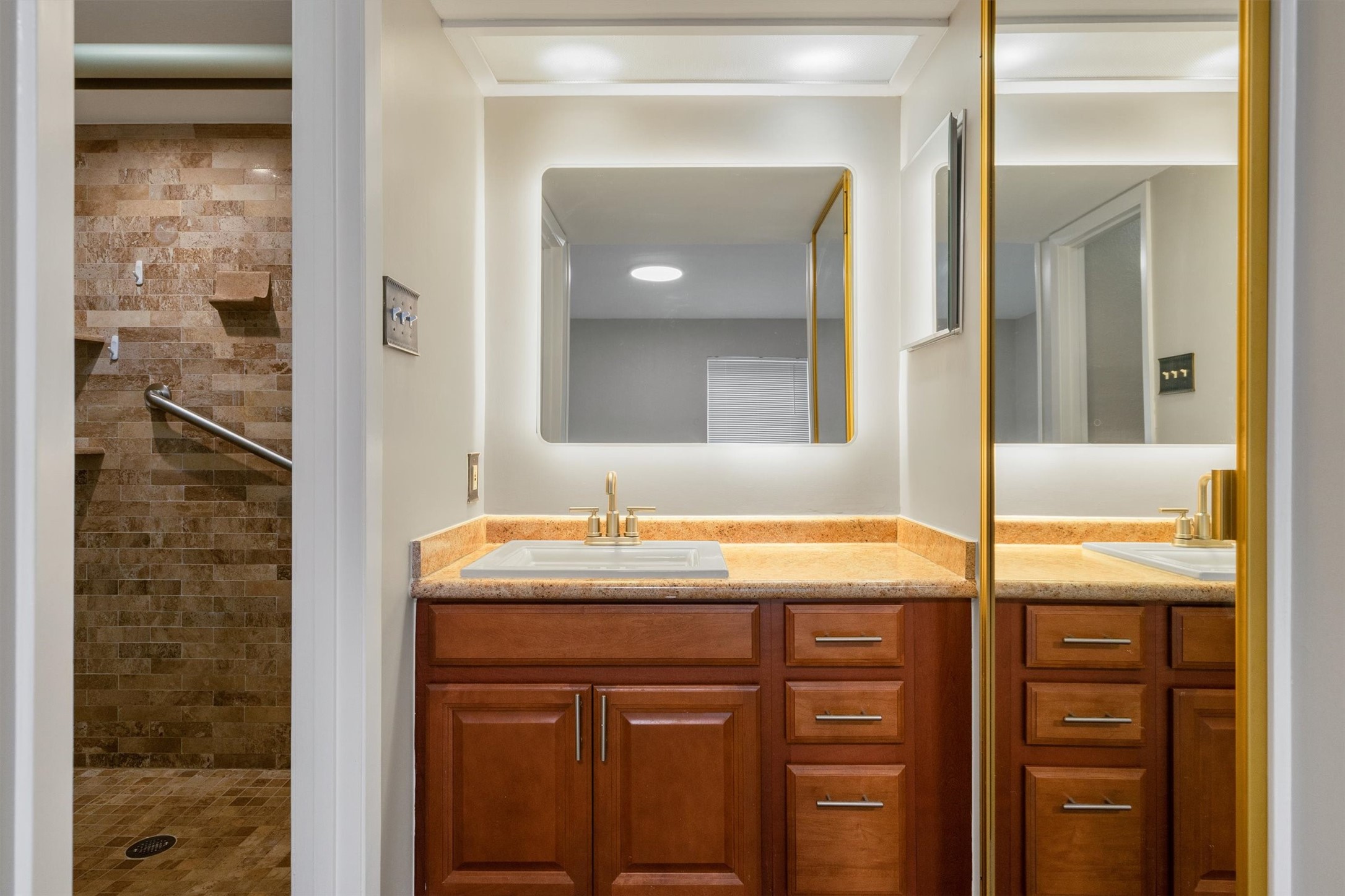 5303 Fleetwood Oaks Avenue 178