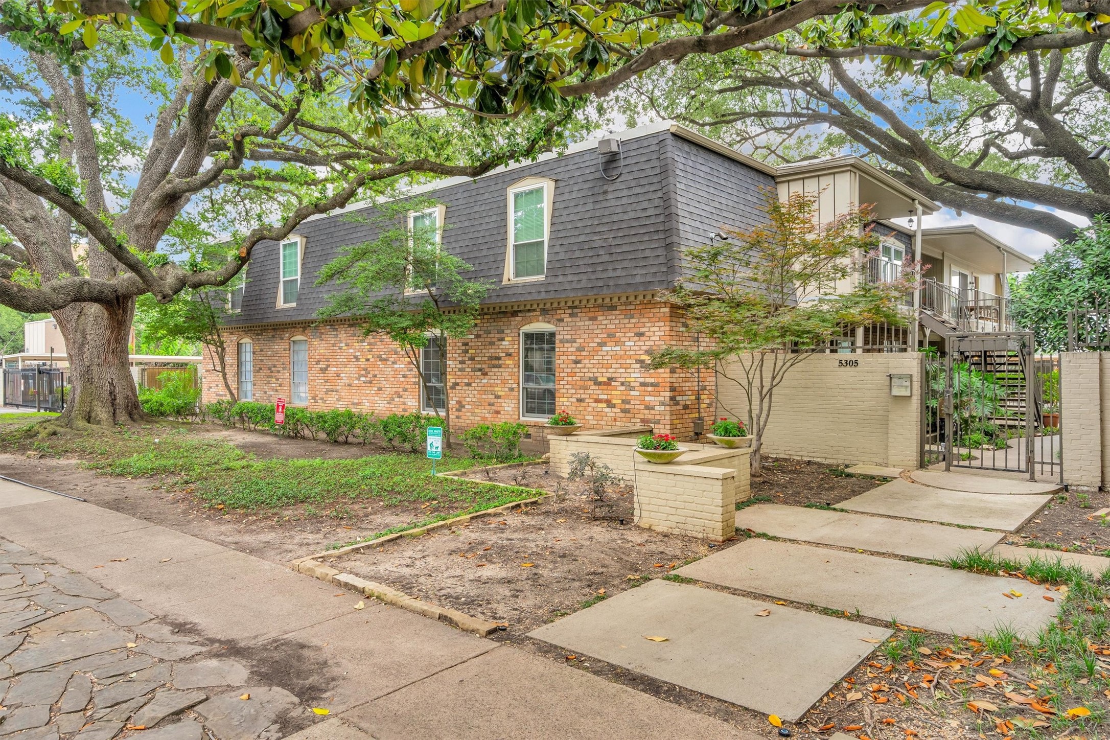 5303 Fleetwood Oaks Avenue 178