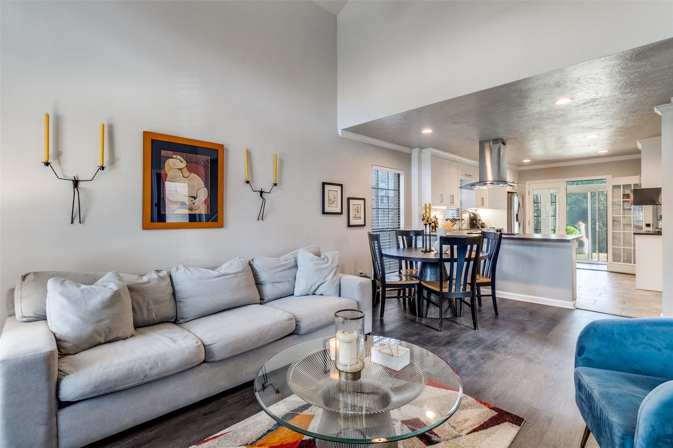 13332 Pandora Circle