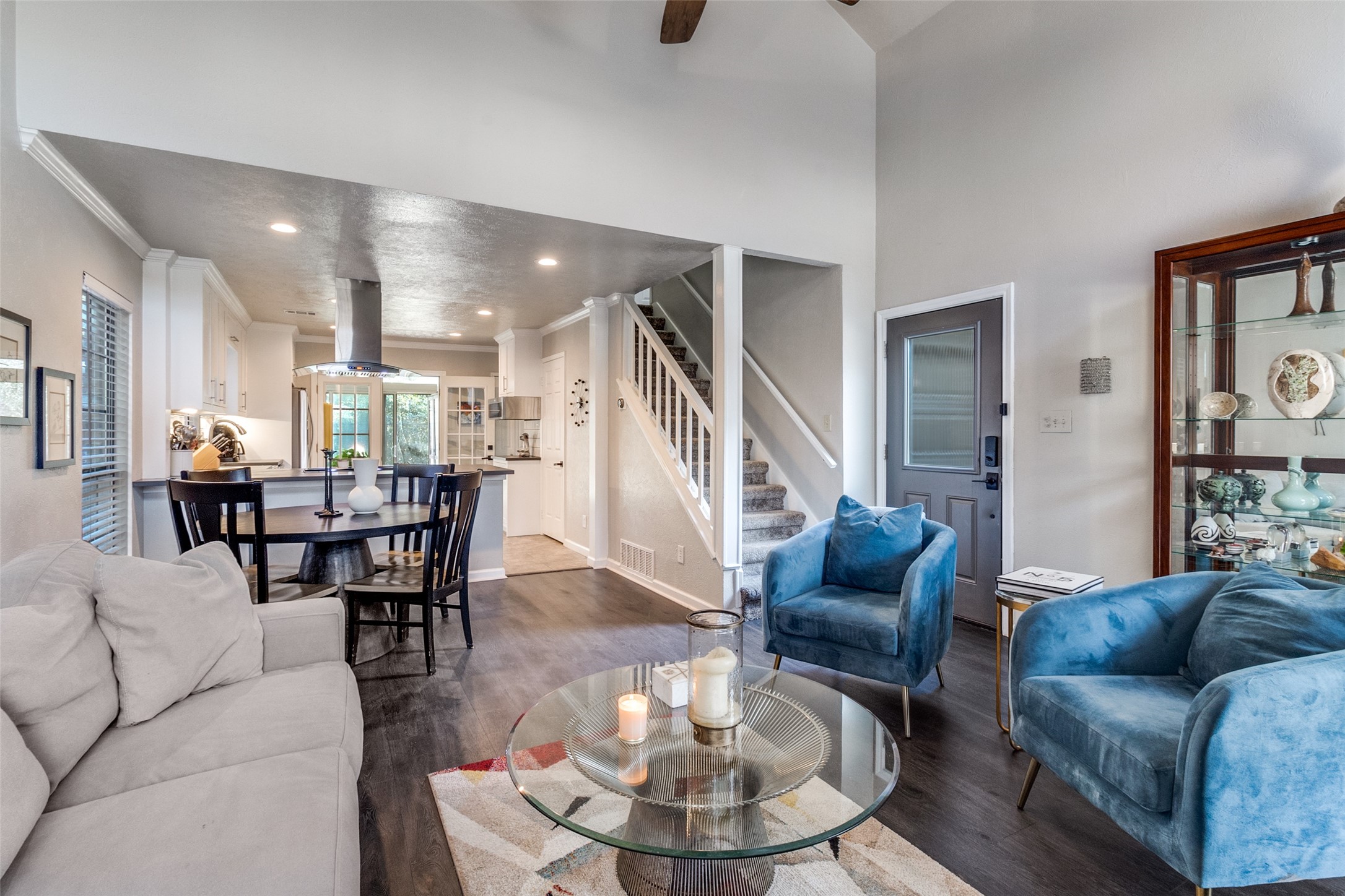 13332 Pandora Circle