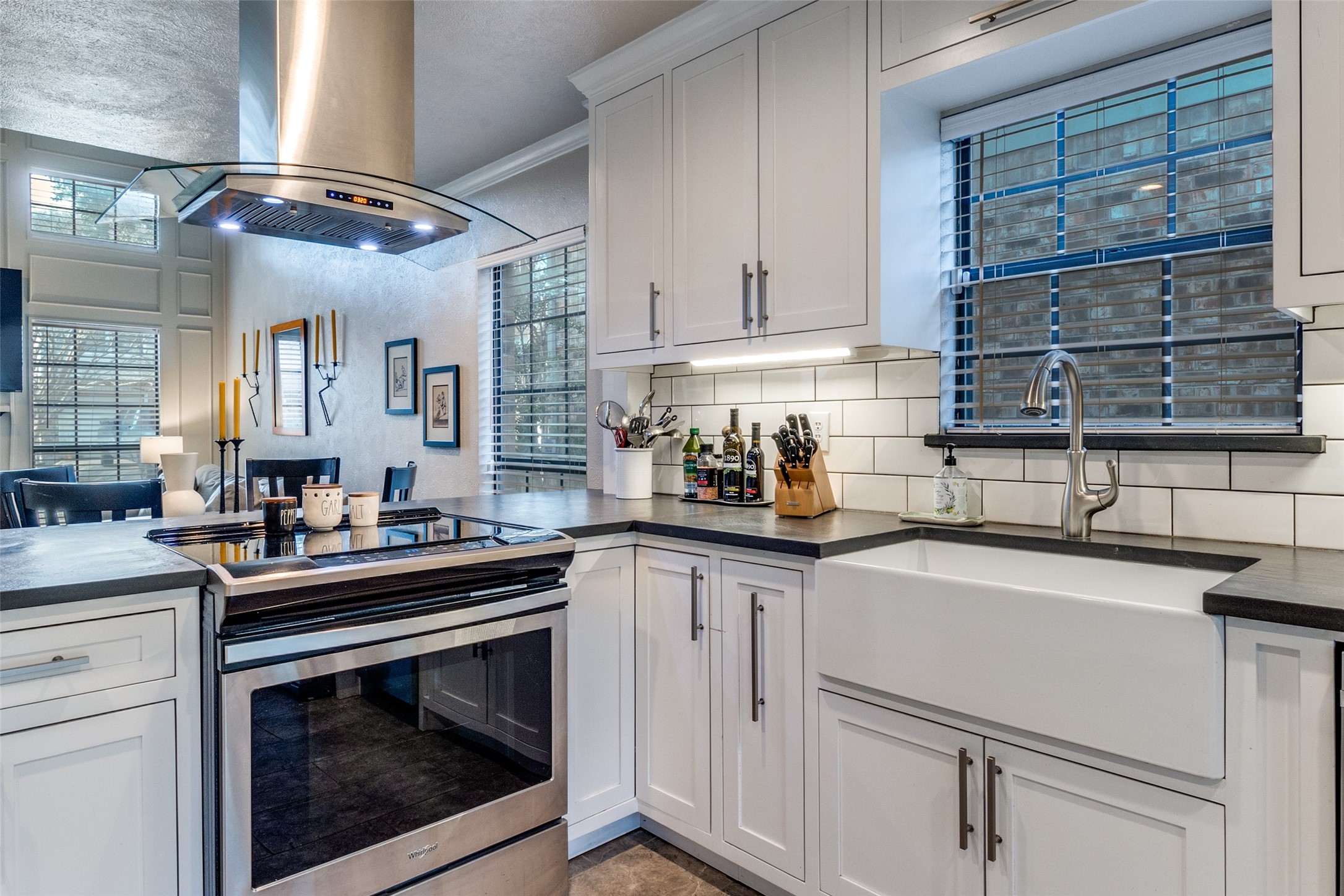 13332 Pandora Circle