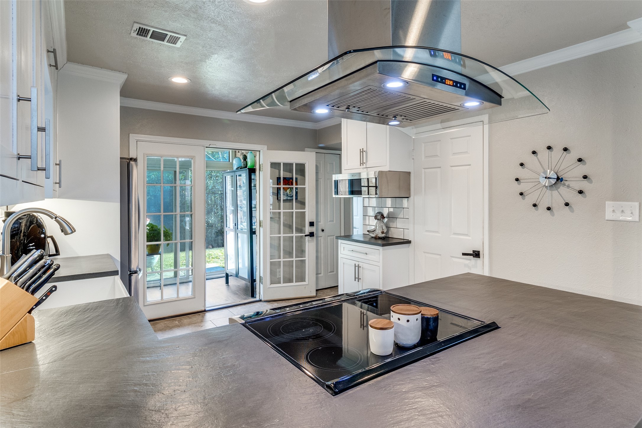 13332 Pandora Circle