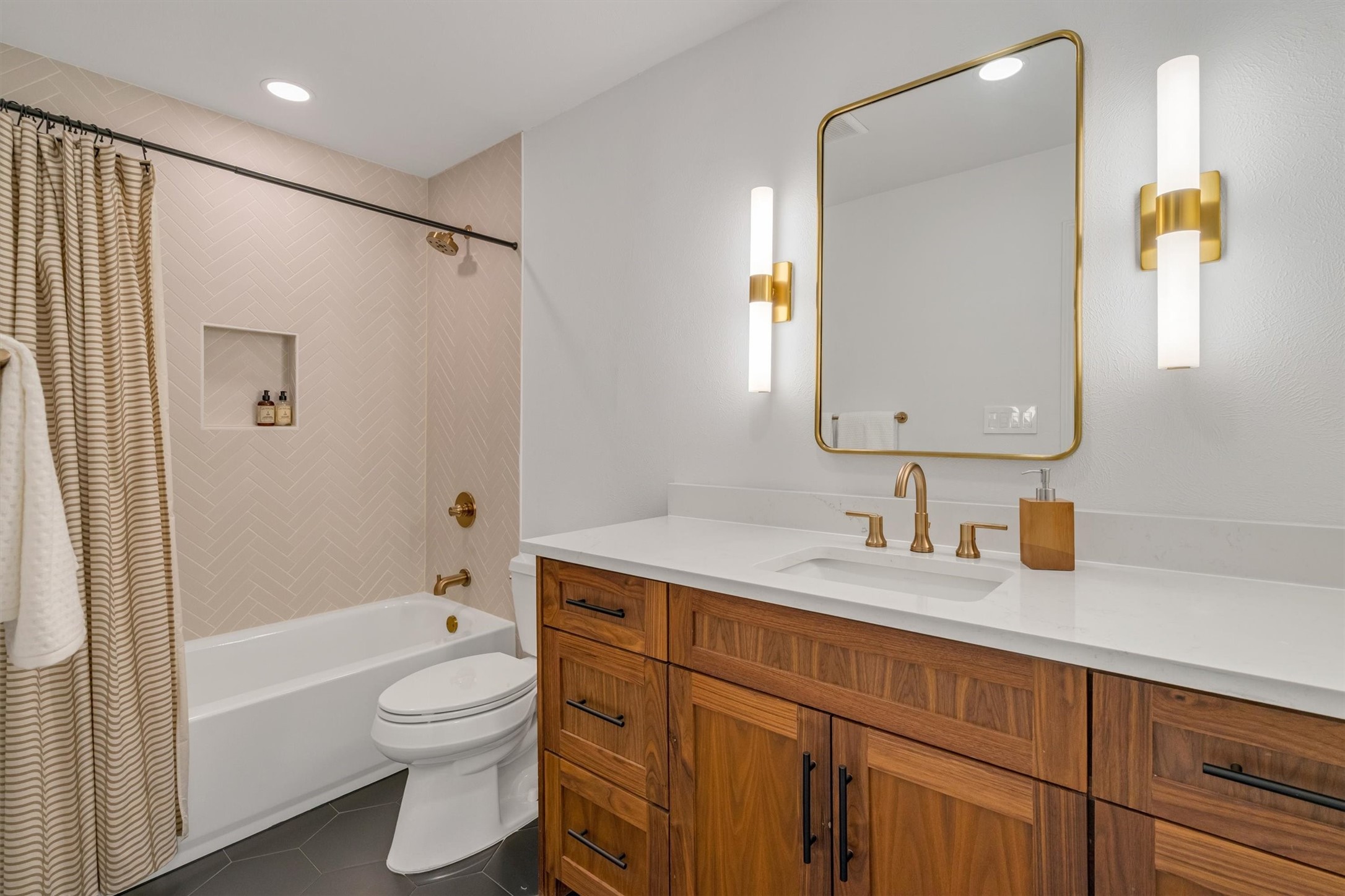 3288 Lakenheath Place