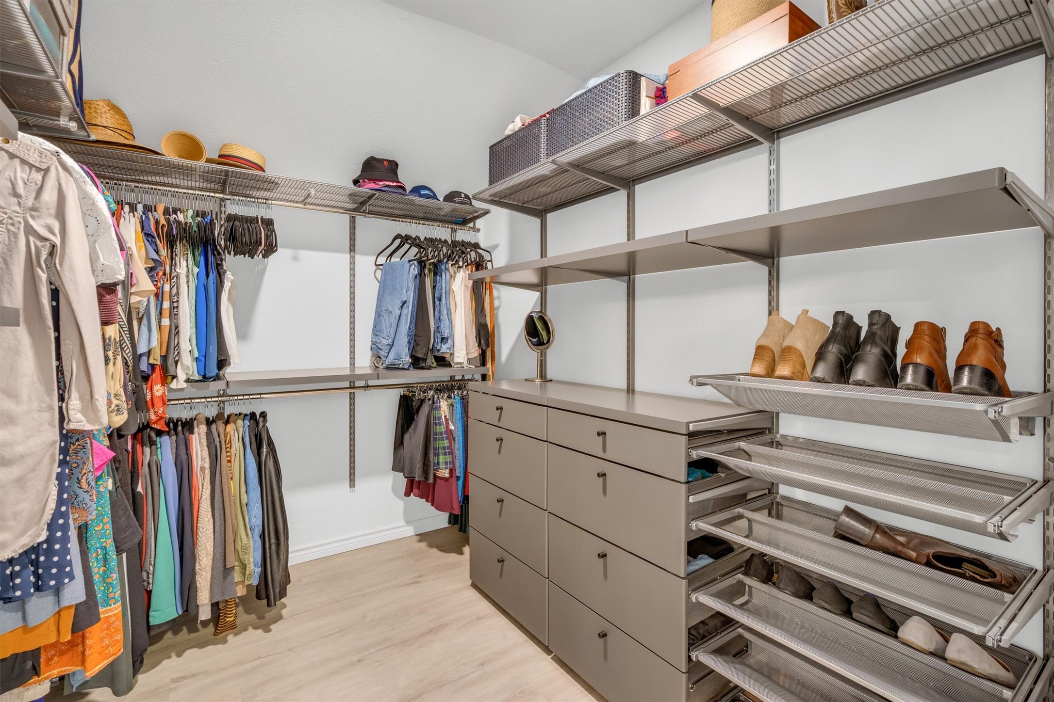 3288 Lakenheath Place