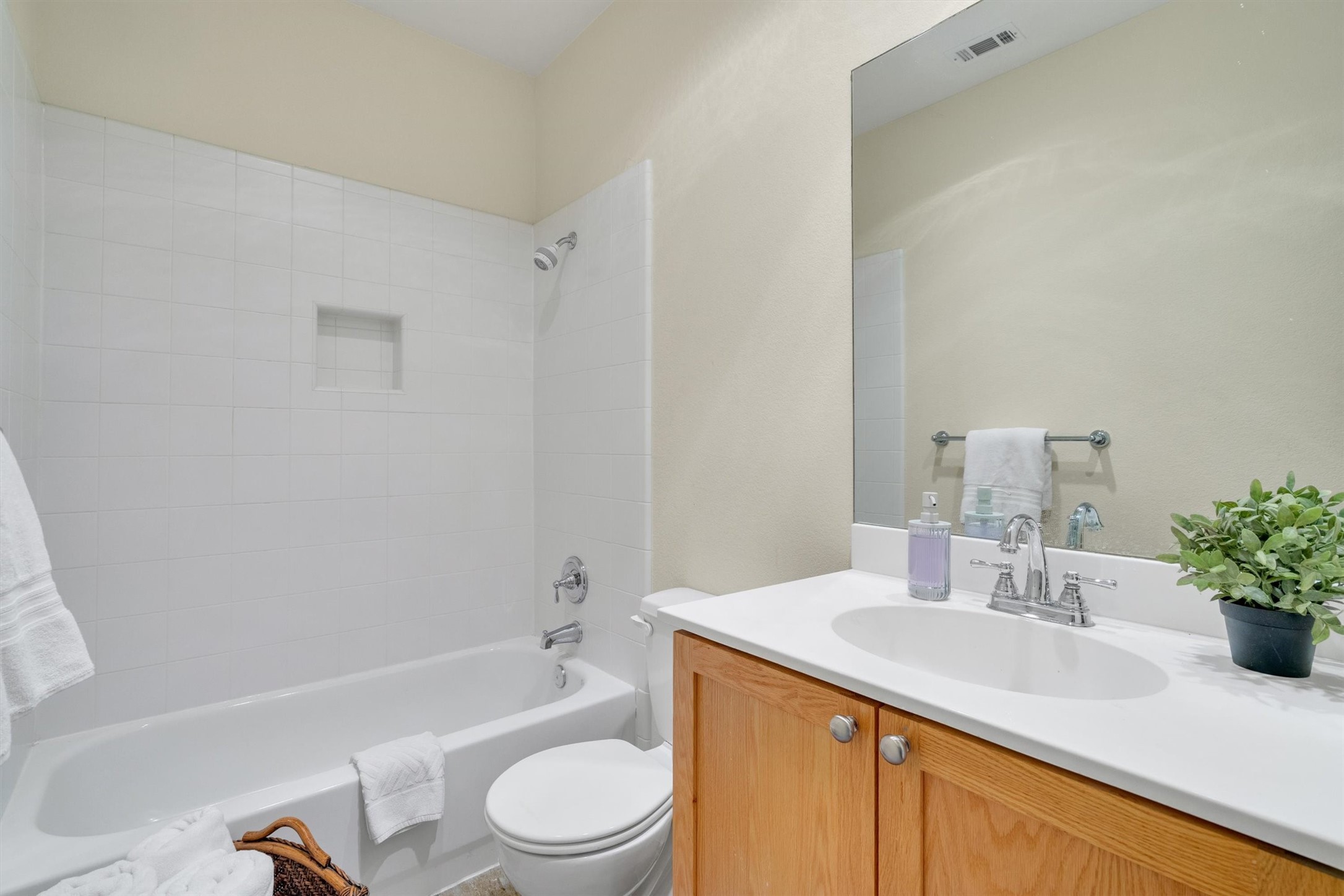 4830 Cedar Springs Road 12