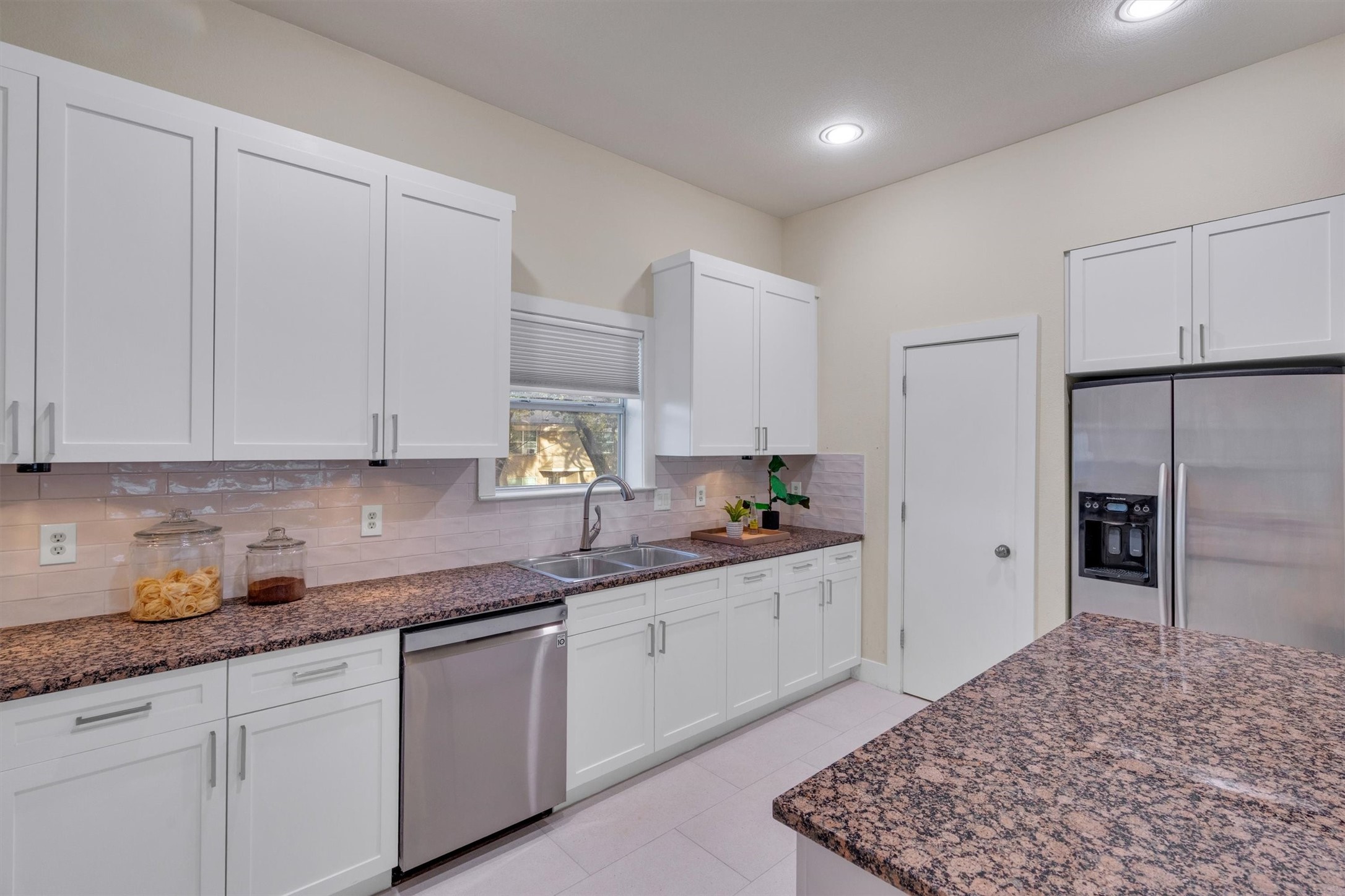 4830 Cedar Springs Road 12