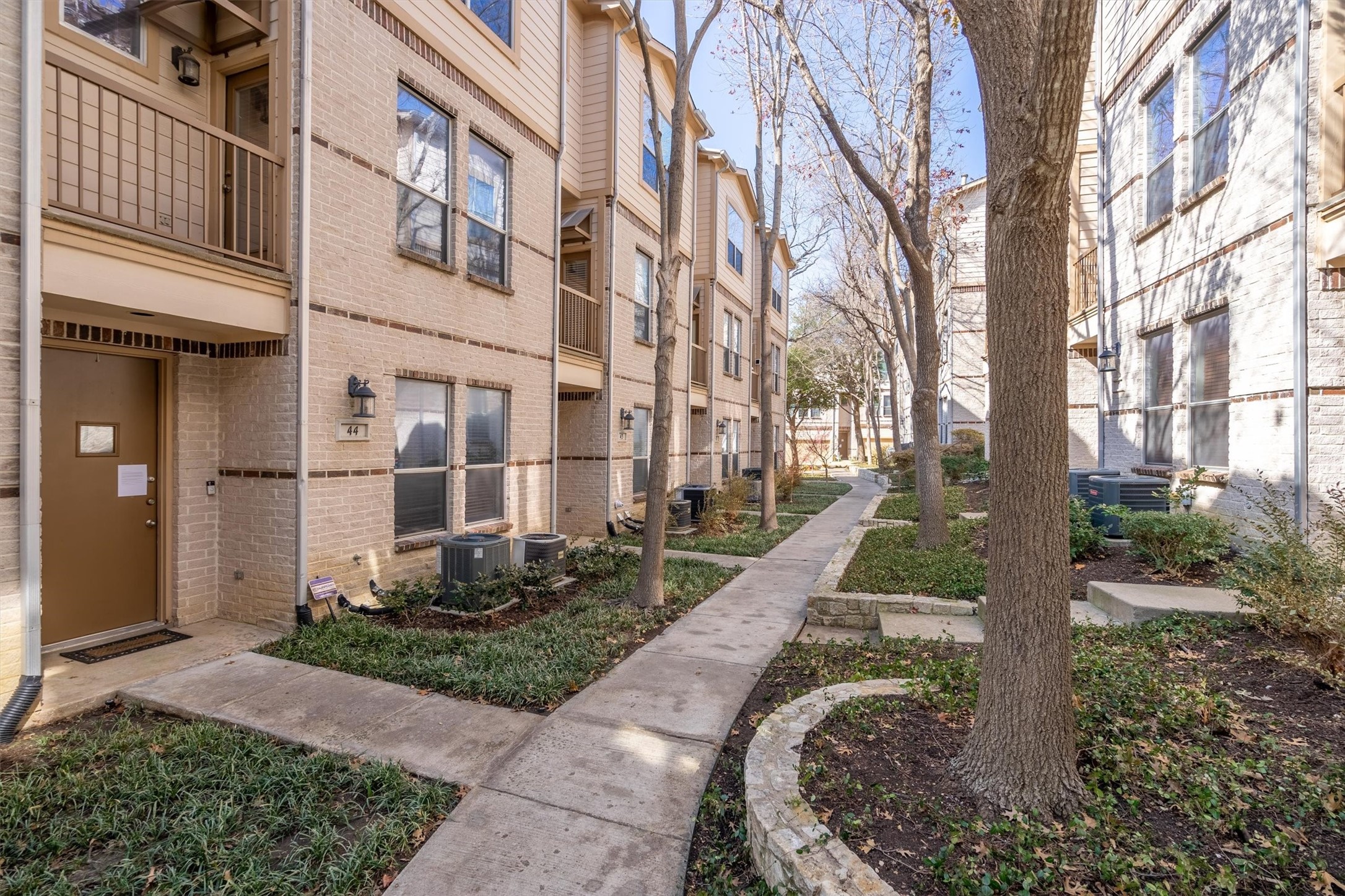 4830 Cedar Springs Road 12