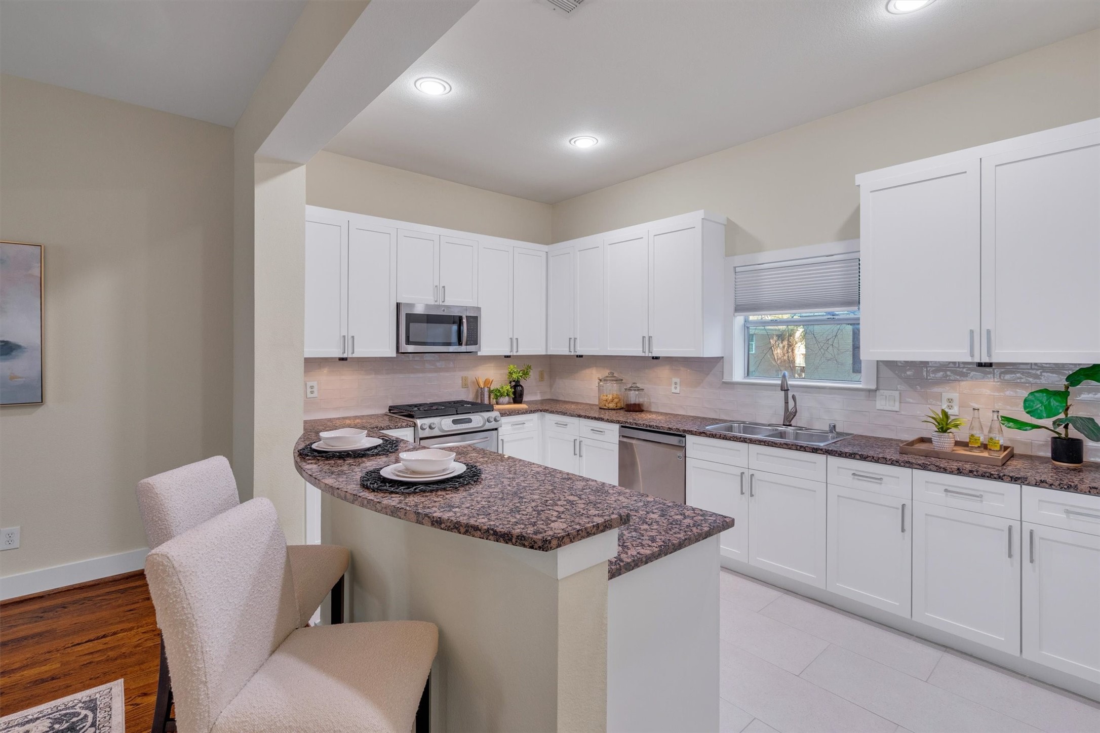 4830 Cedar Springs Road 12