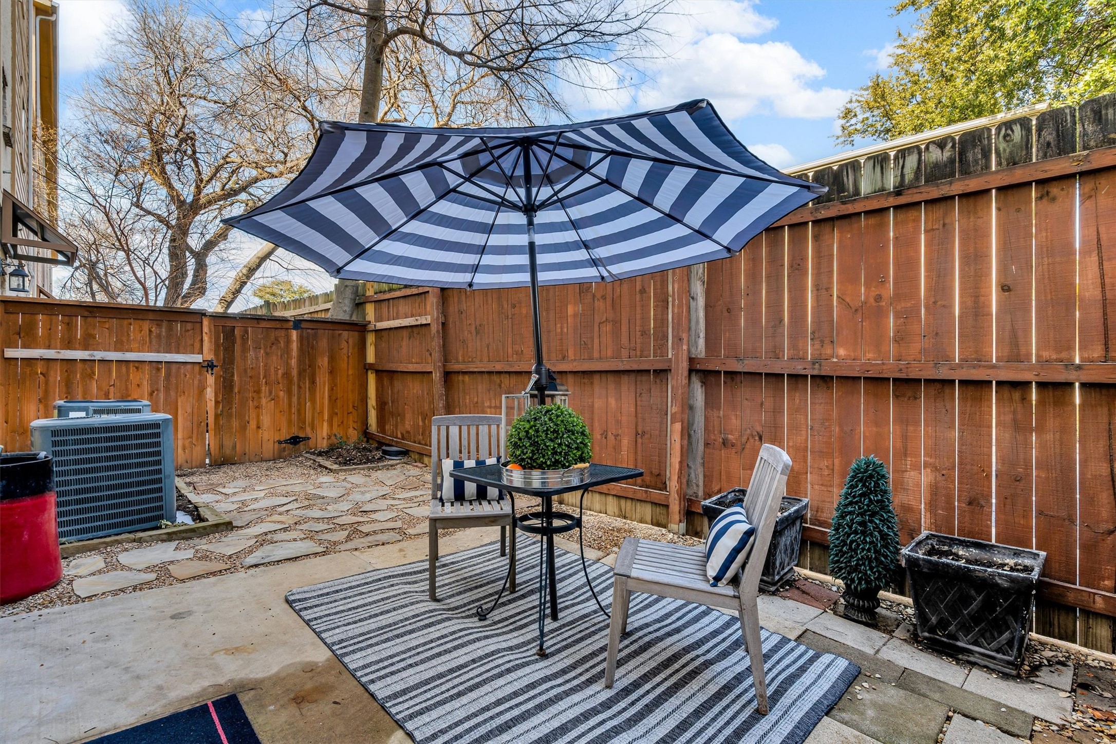 4830 Cedar Springs Road 12