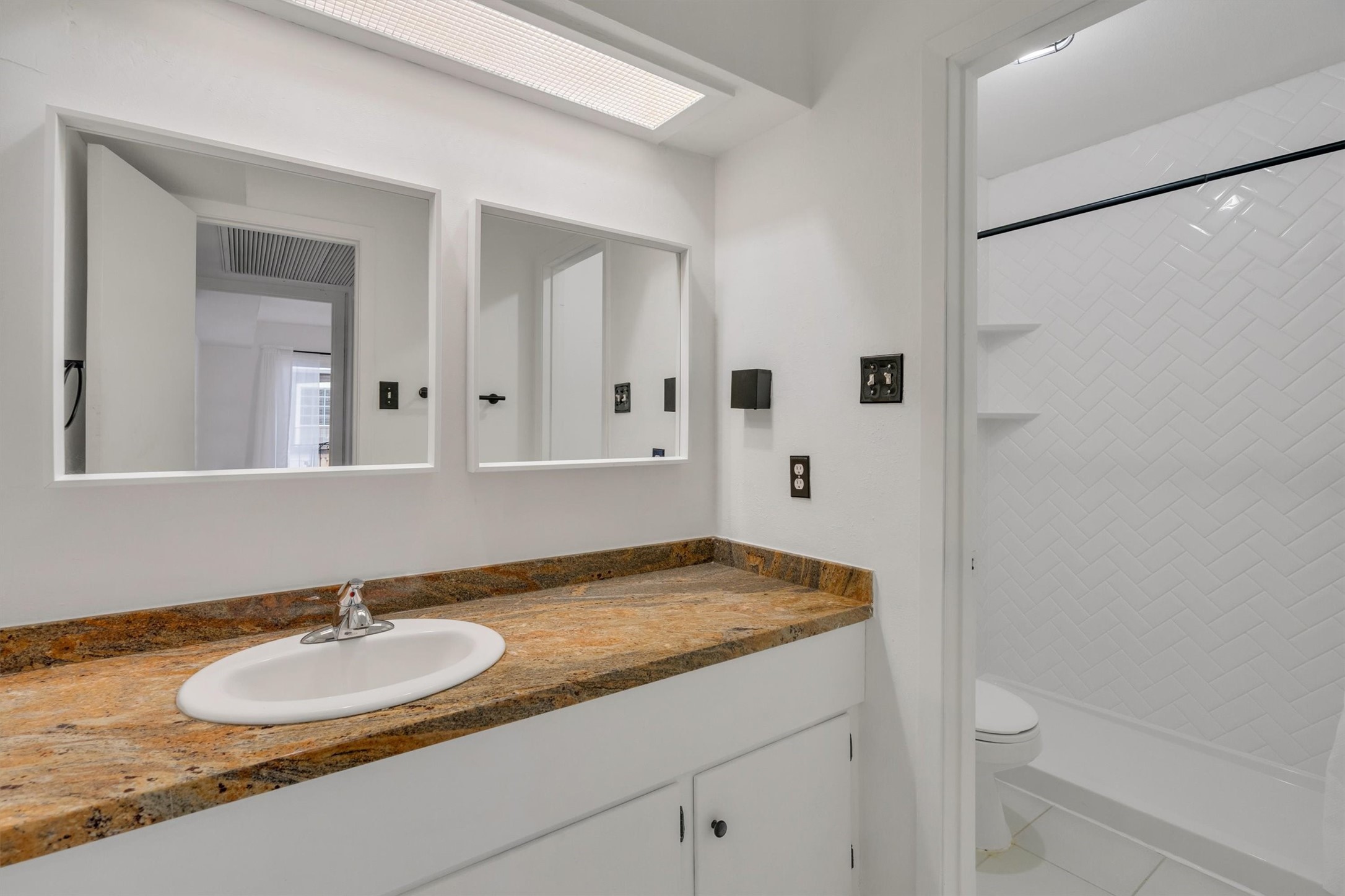 5305 Fleetwood Oaks Avenue 274