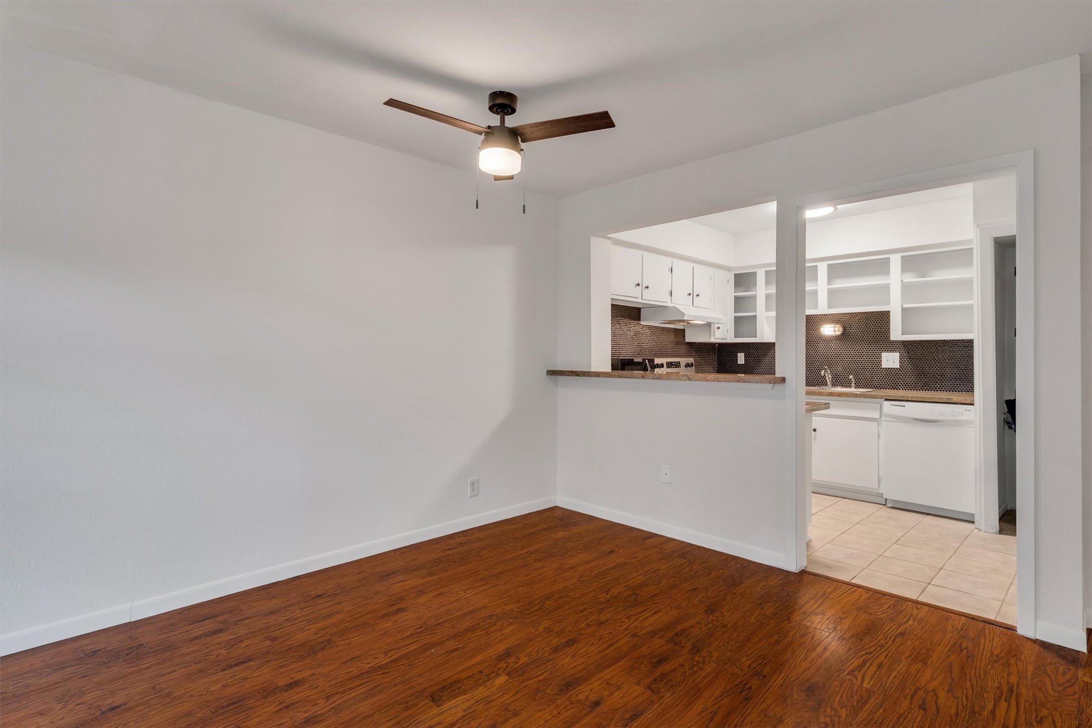 5305 Fleetwood Oaks Avenue 274