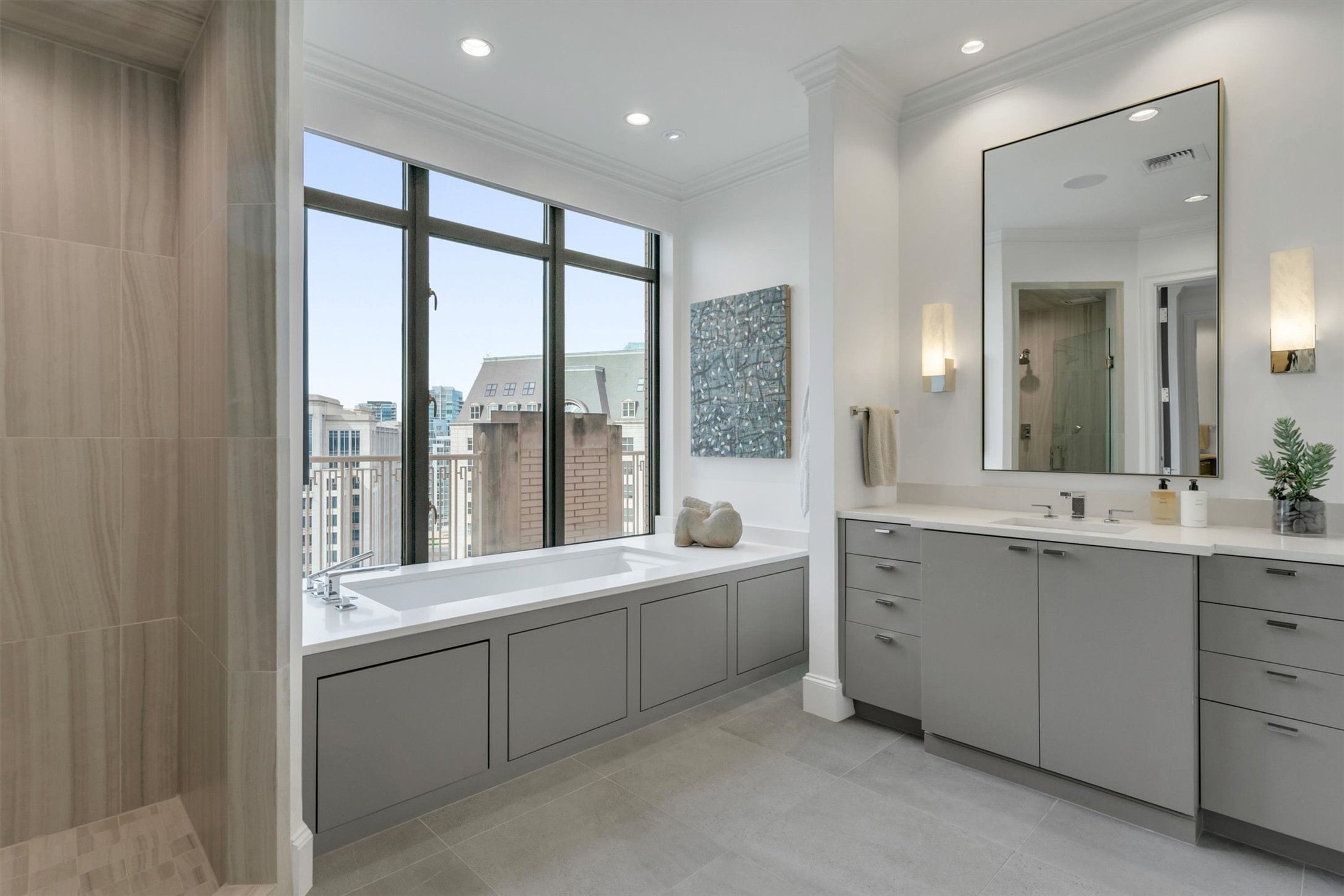 2525 N Pearl Street 1801