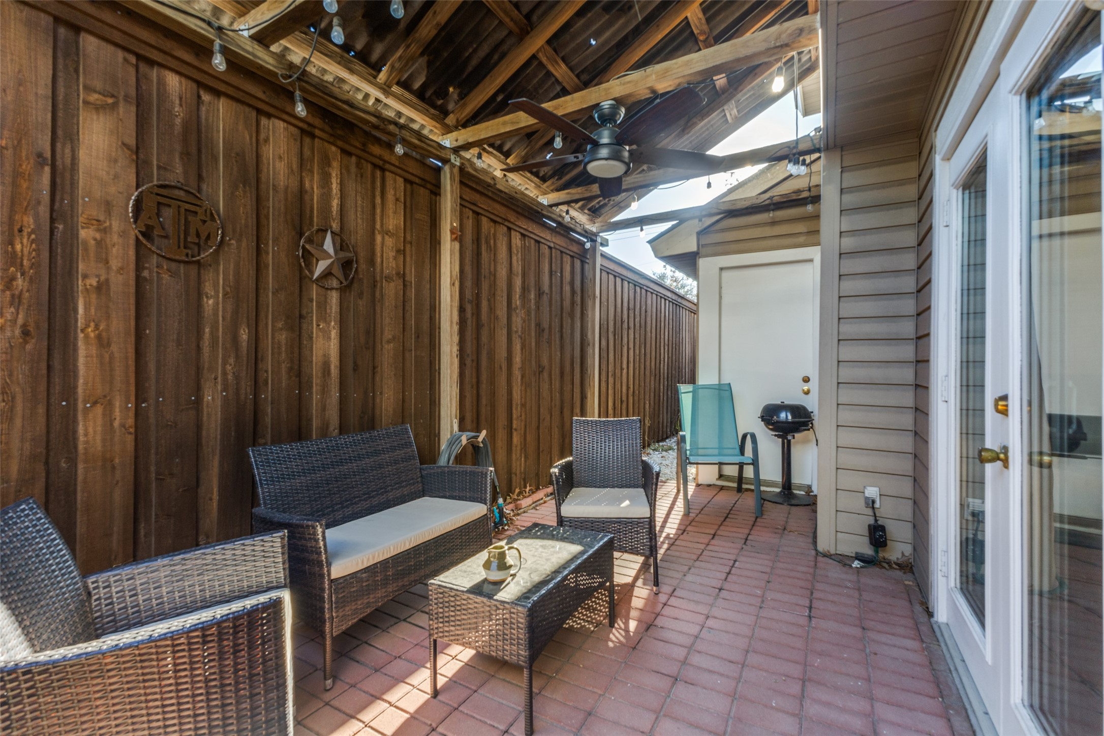 3427 San Jacinto Street