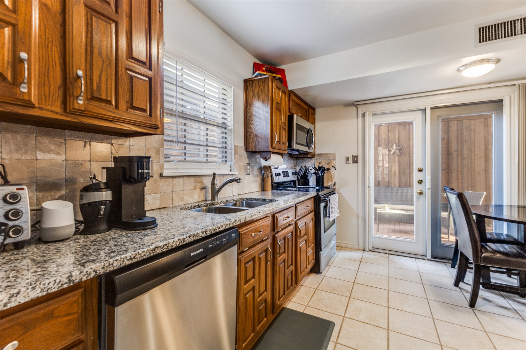 3427 San Jacinto Street