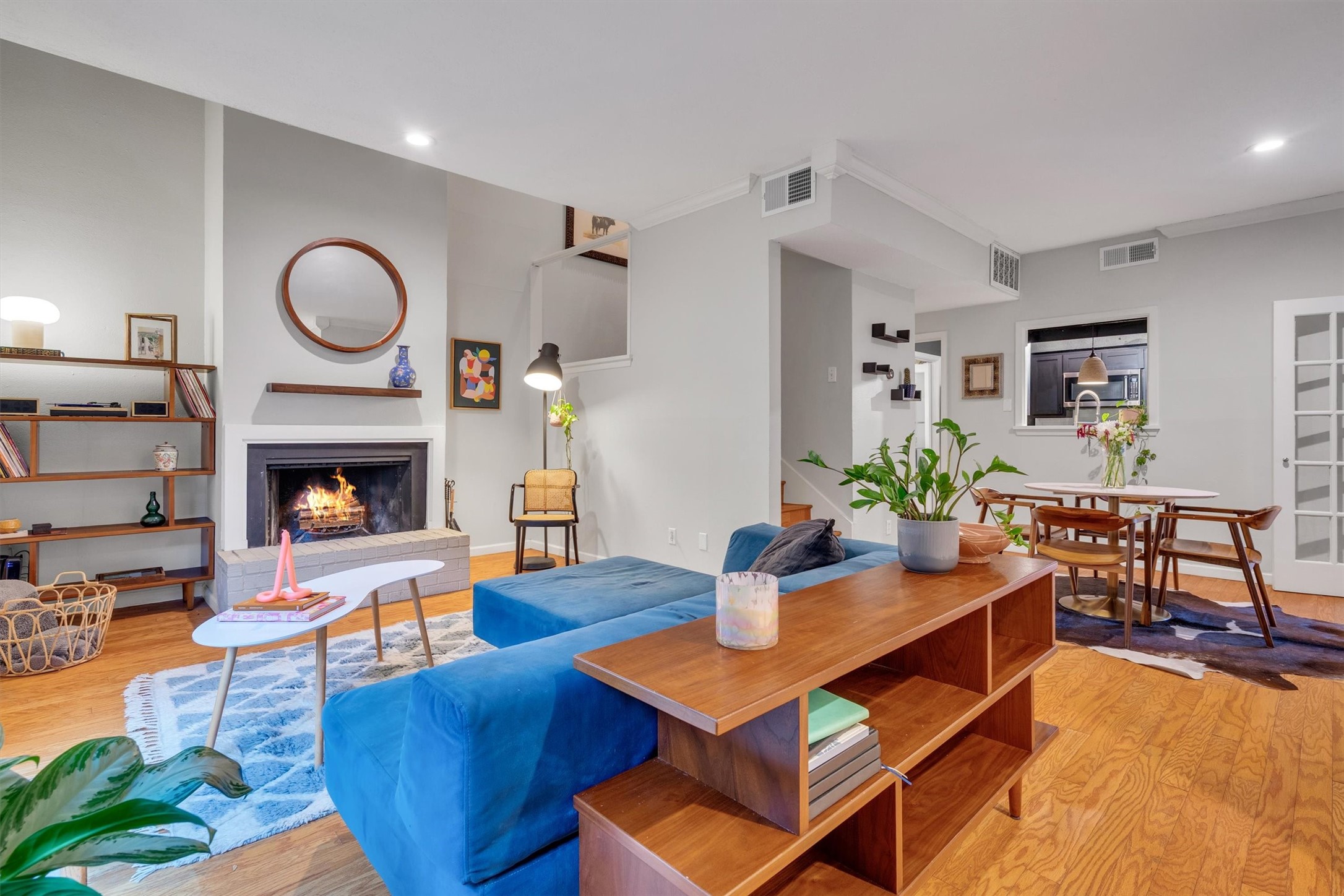 5016 Cedar Springs Road