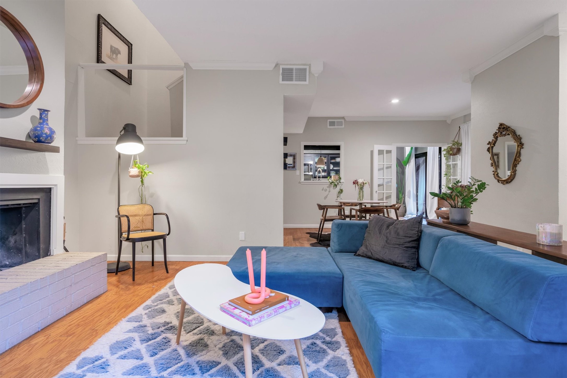 5016 Cedar Springs Road