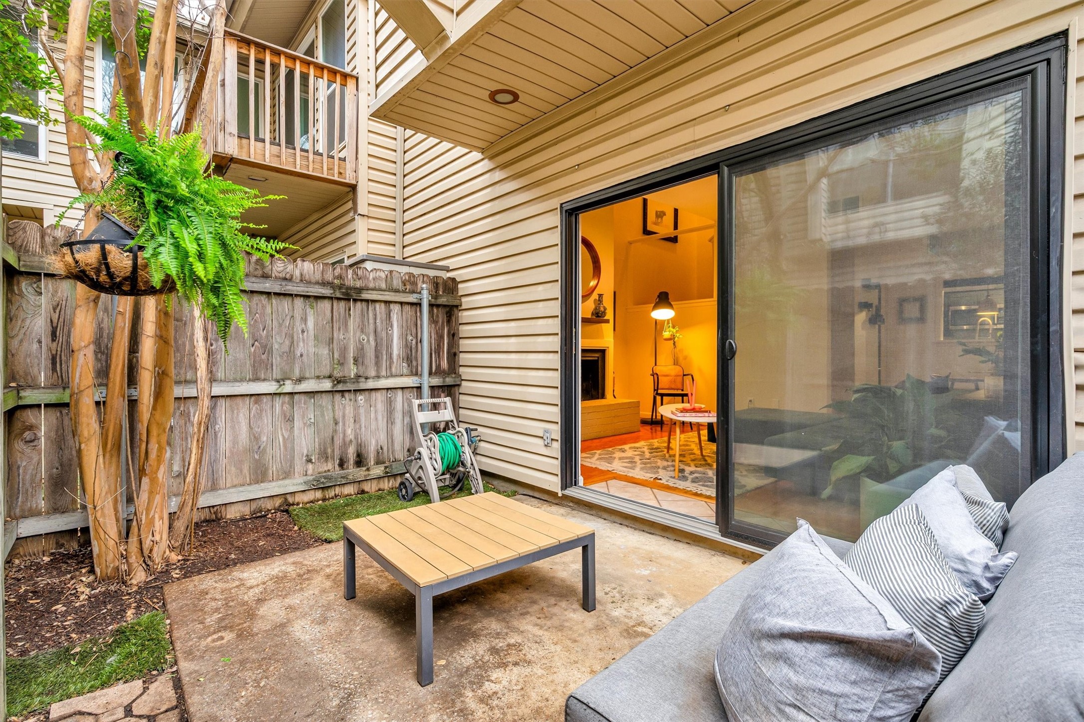 5016 Cedar Springs Road