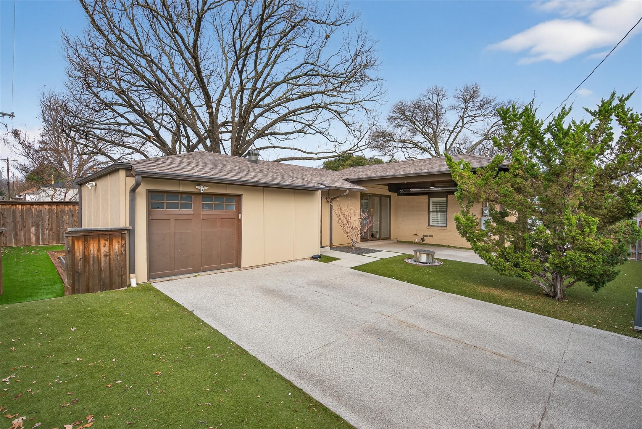 6170 Woodcrest Lane