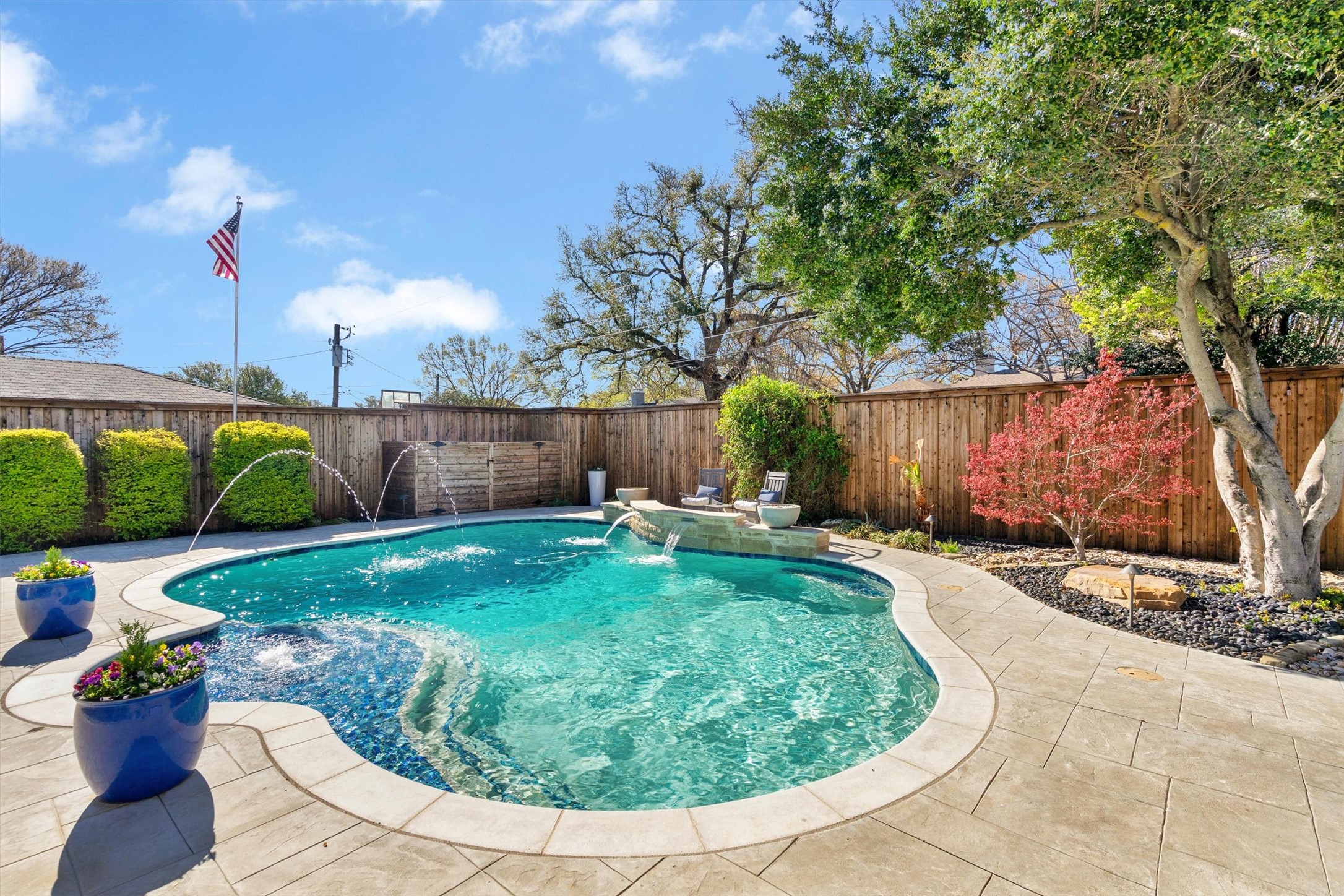 7424 Meadow Oaks Drive