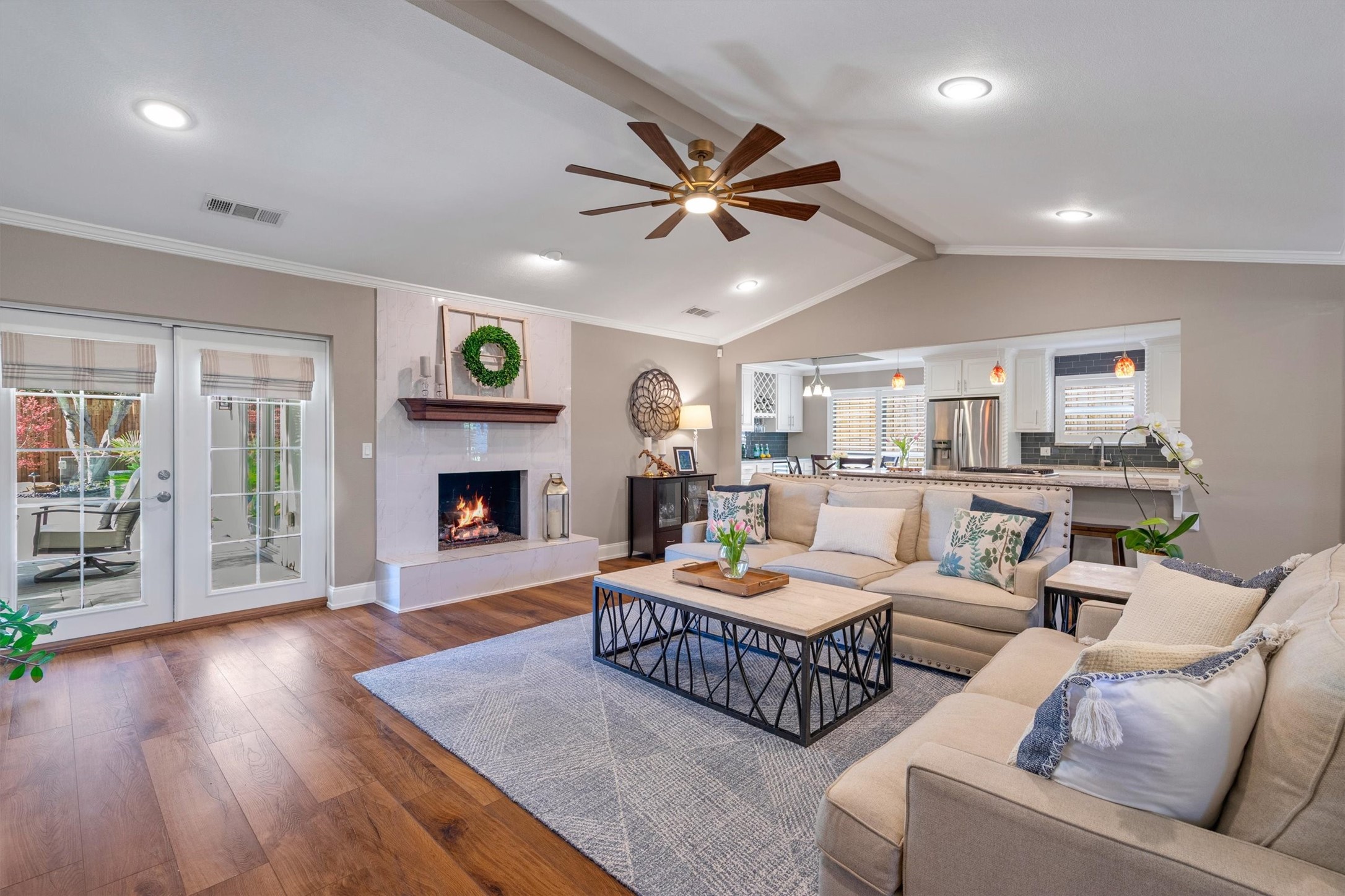 7424 Meadow Oaks Drive