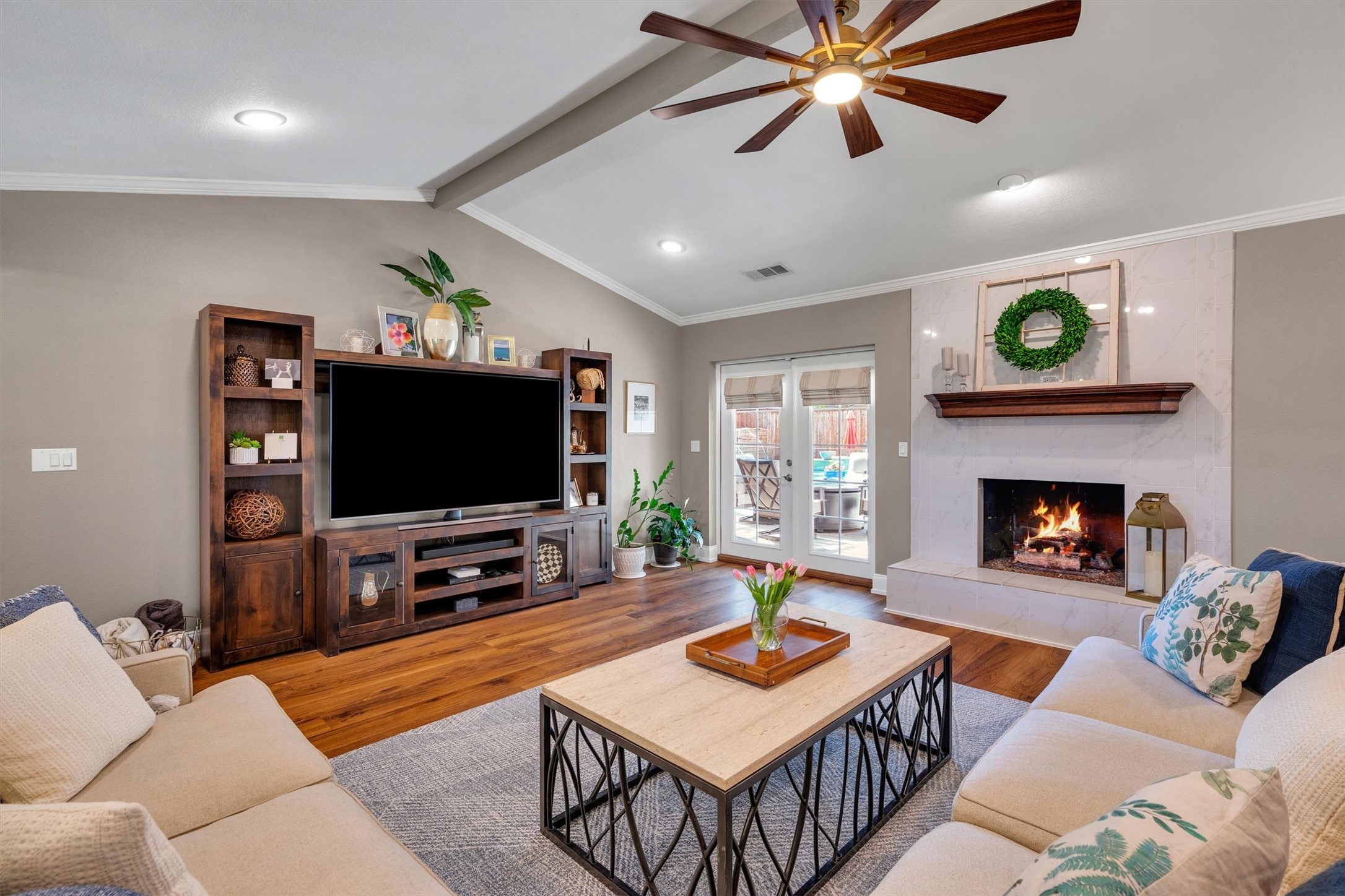 7424 Meadow Oaks Drive