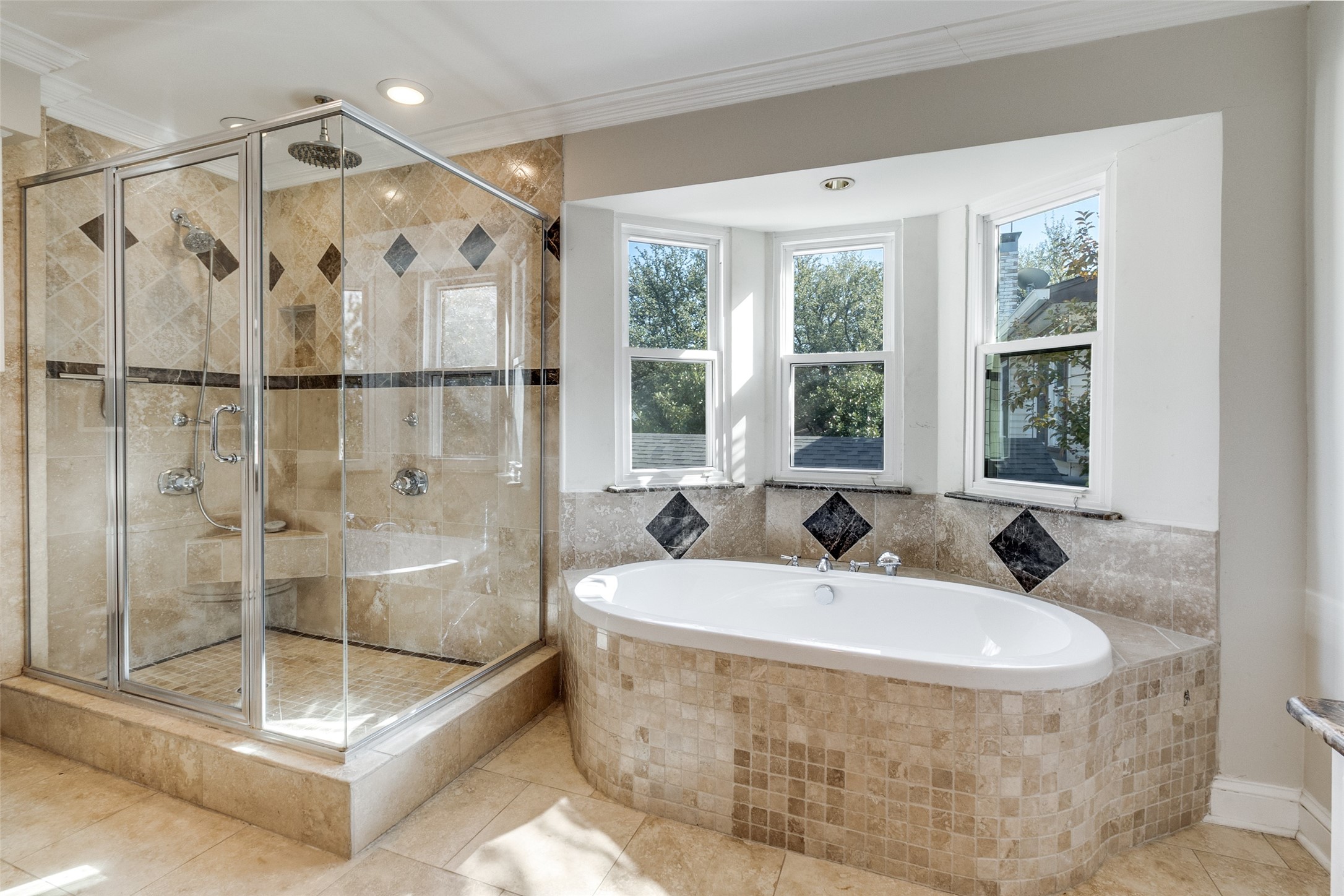 820 Pavillion Street