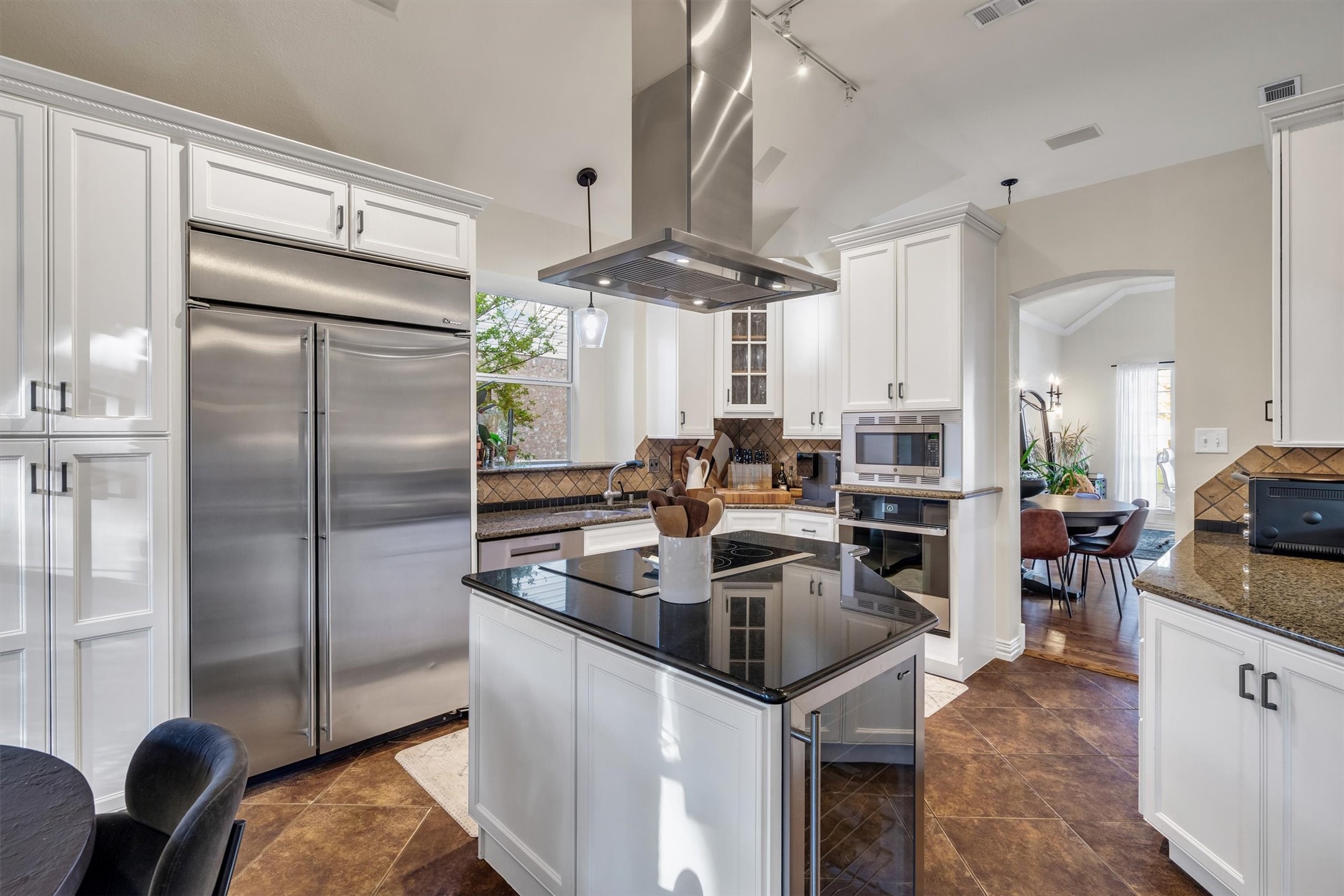 5501 Plantation Lane