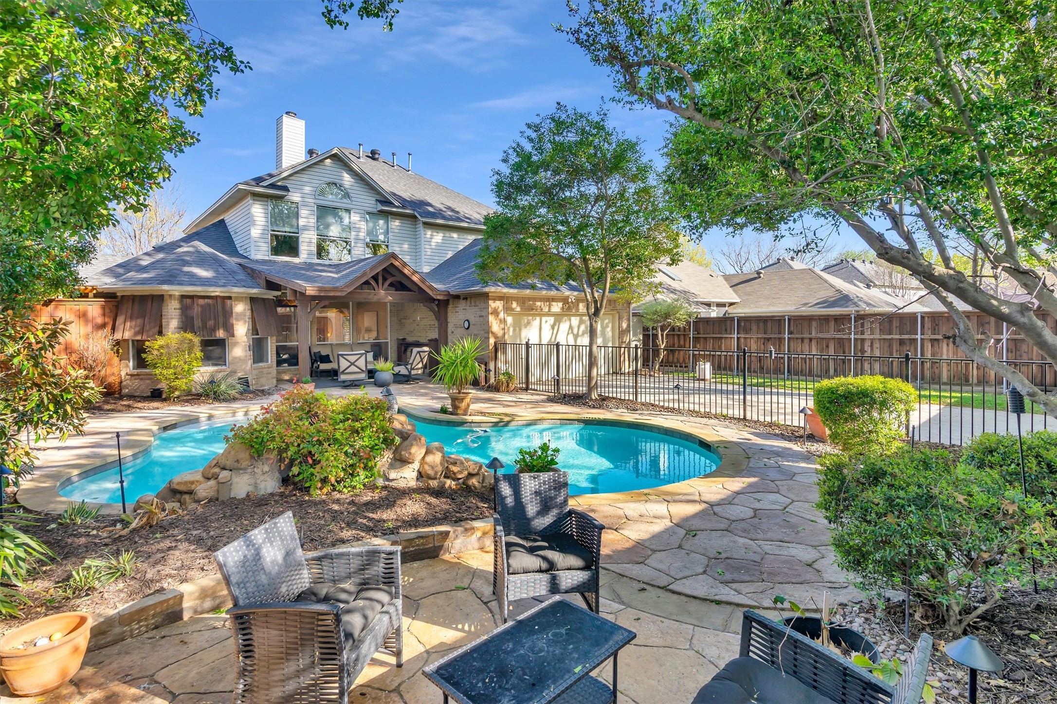 5501 Plantation Lane