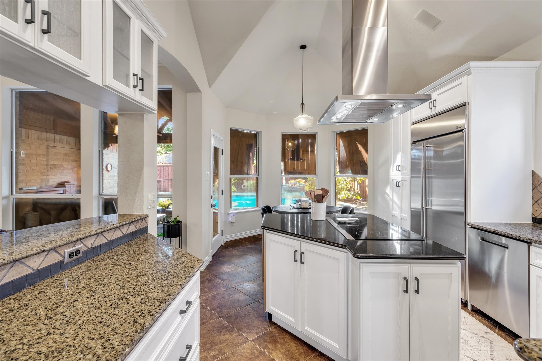 5501 Plantation Lane