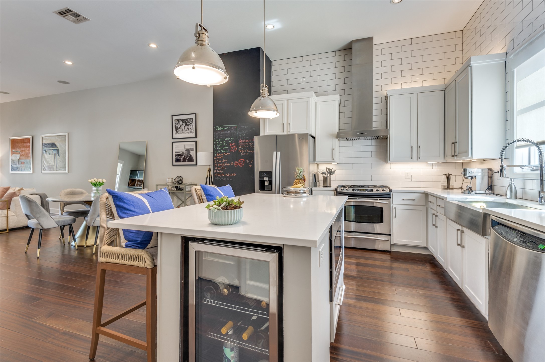 3210 Carlisle Street 11