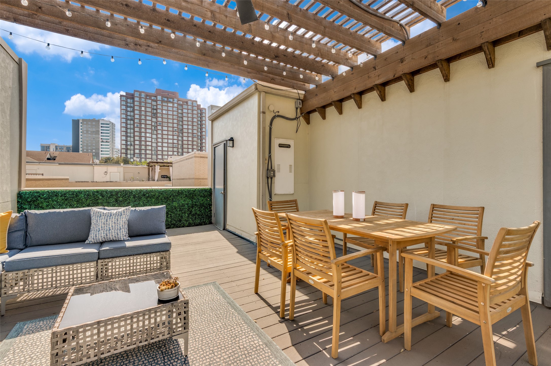 3210 Carlisle Street 11