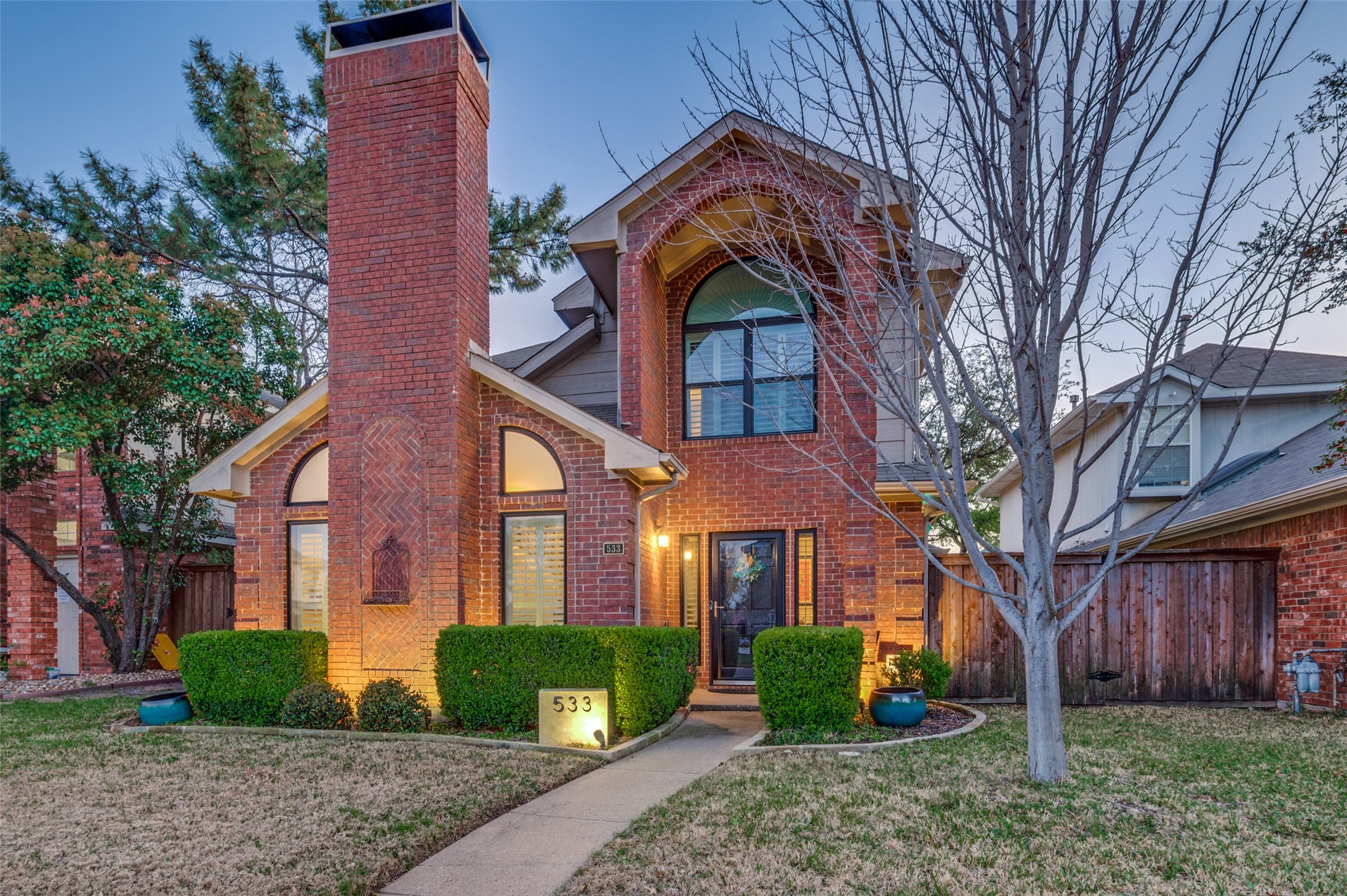 533 Raintree Circle