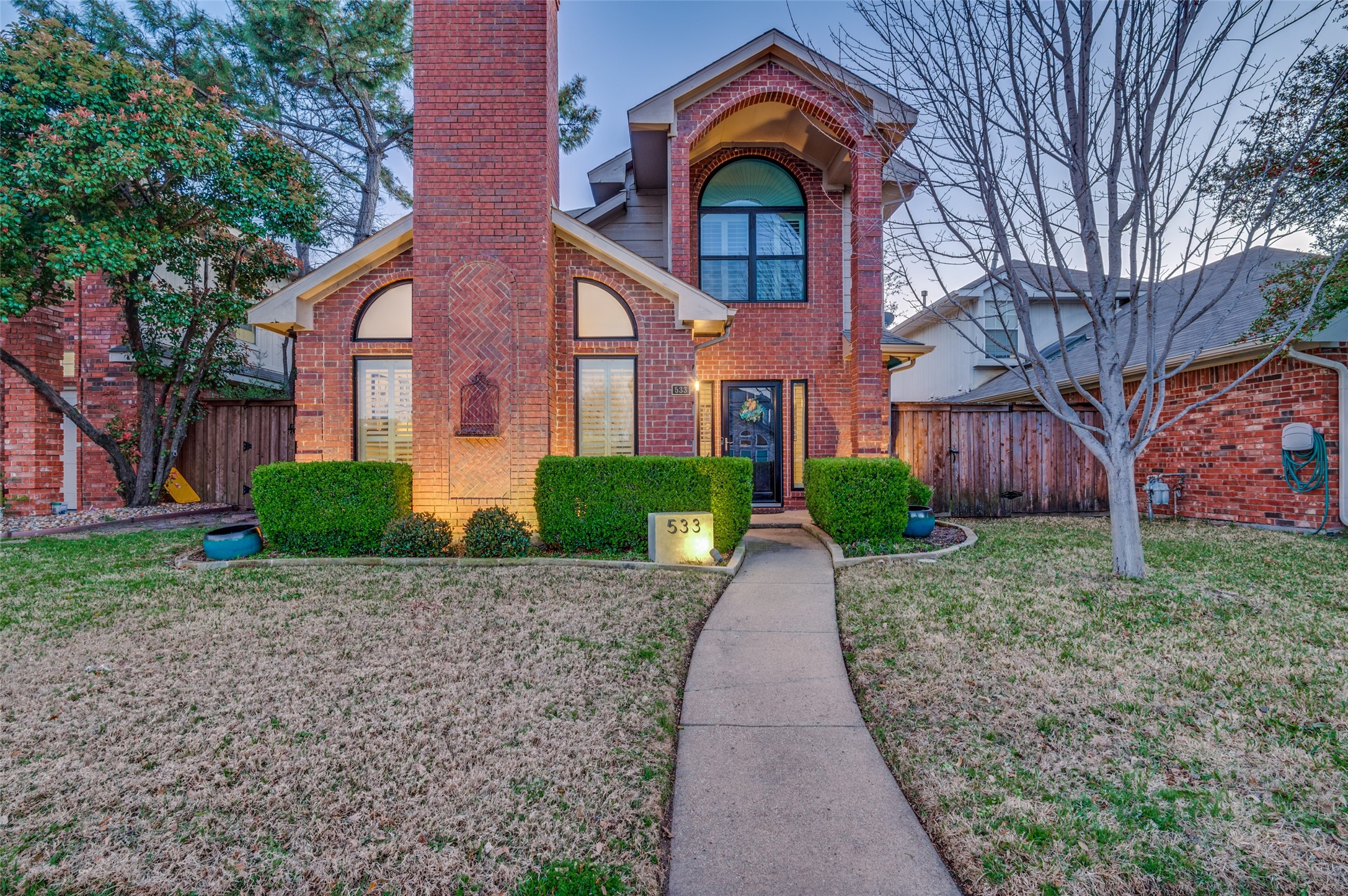 533 Raintree Circle