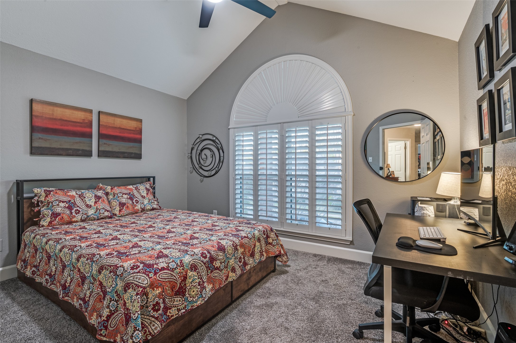 533 Raintree Circle
