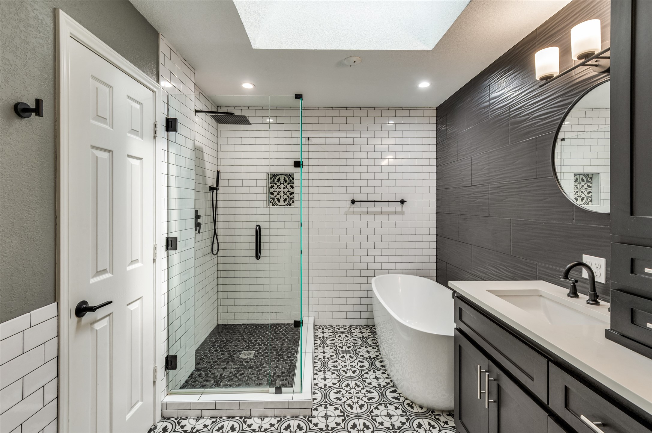 533 Raintree Circle
