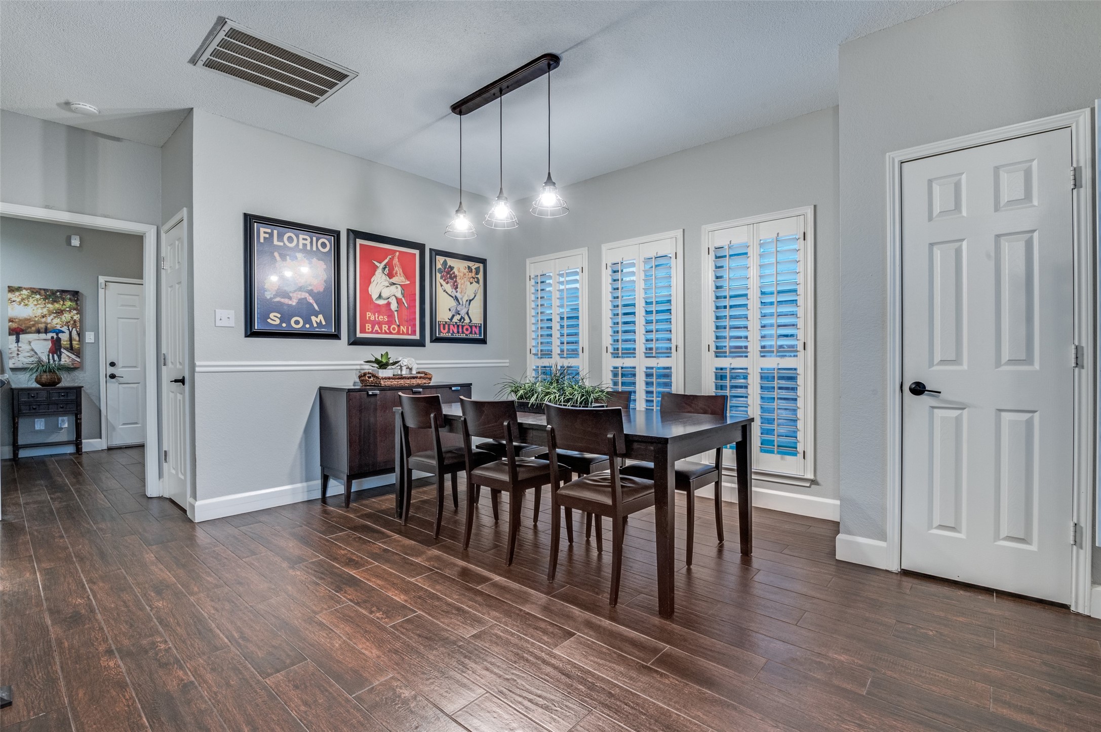 533 Raintree Circle
