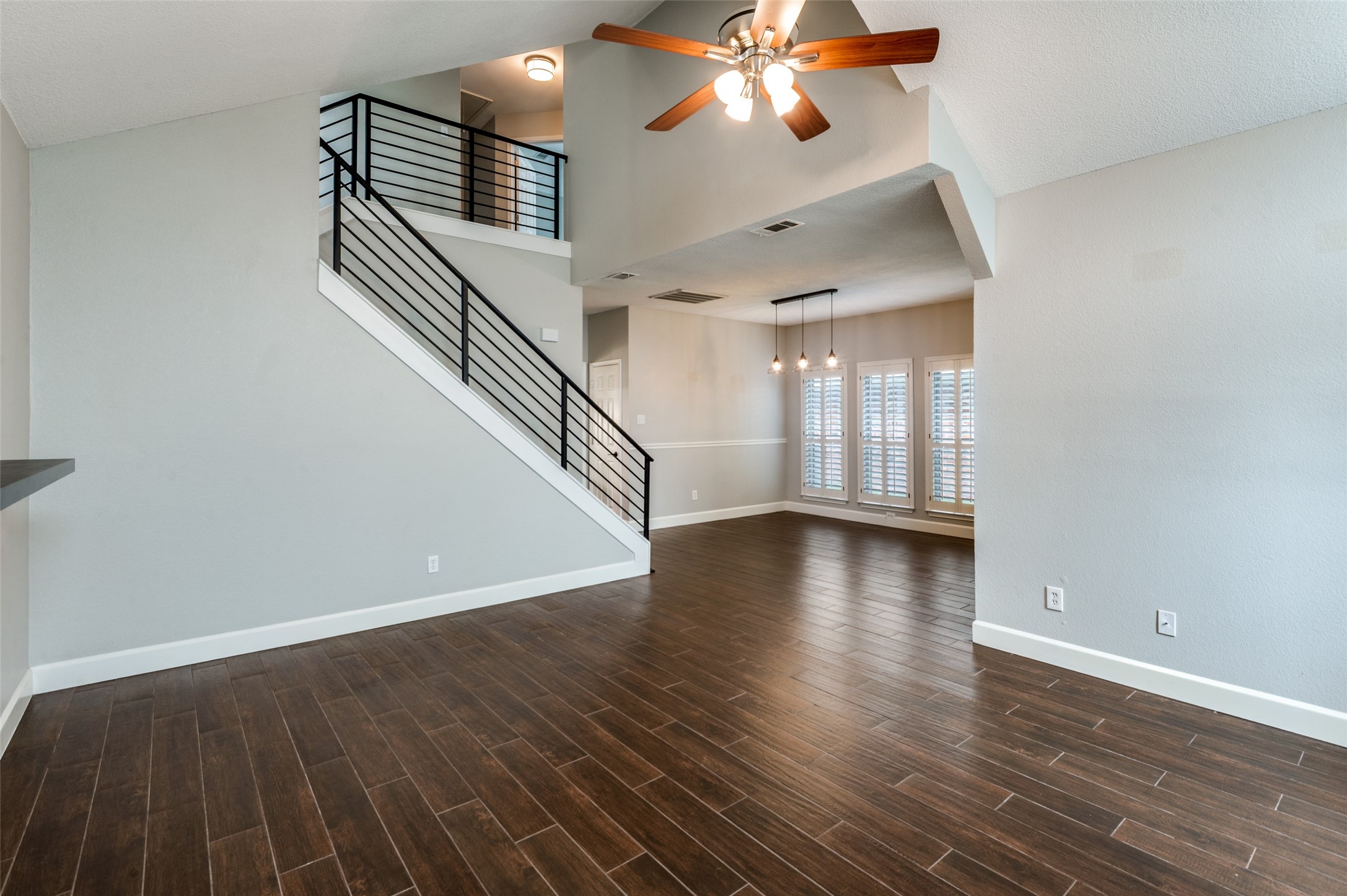 533 Raintree Circle